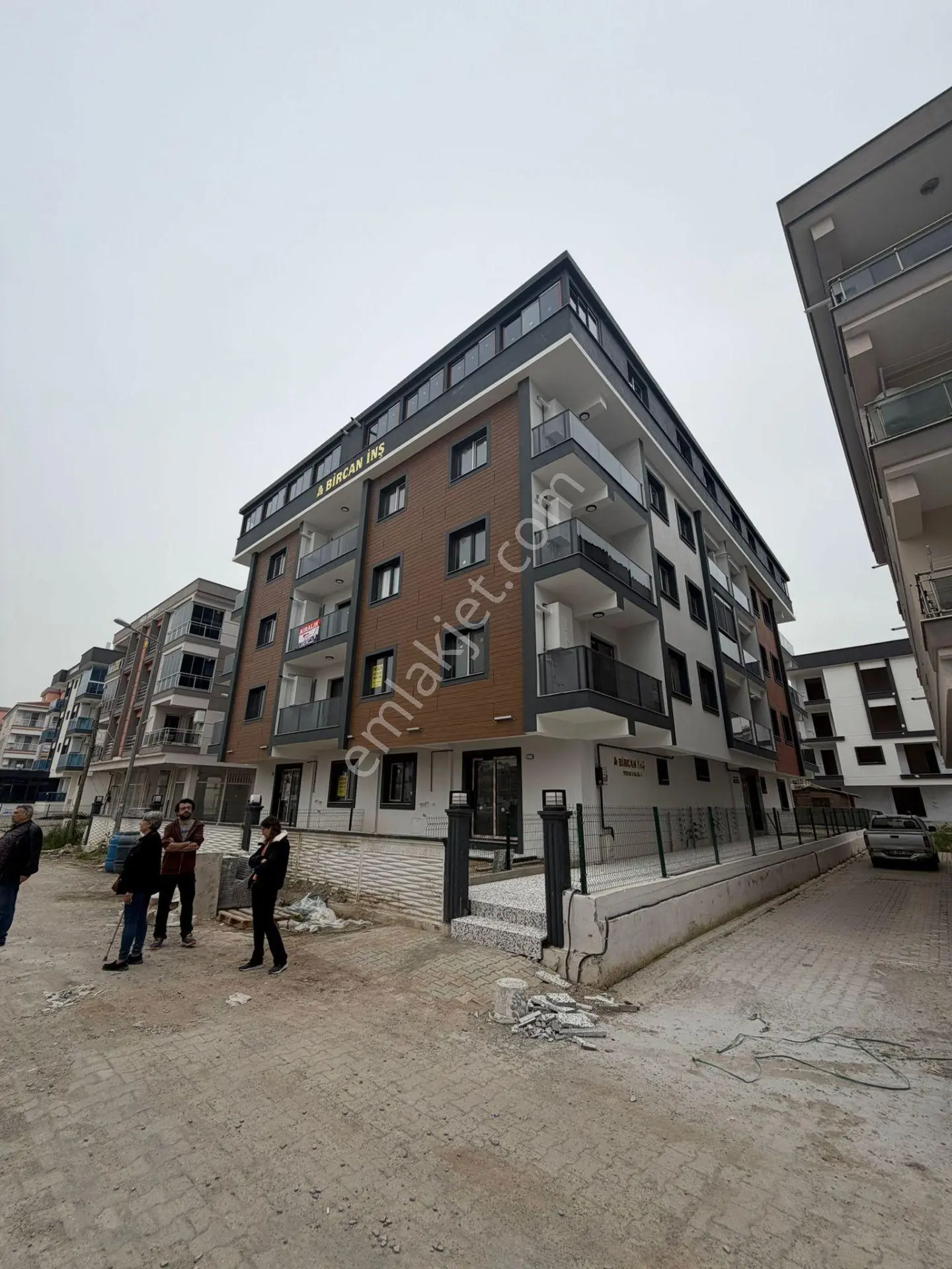 Bakırçay Üniversitesi Yakını Bahçeli 1+1 Daire - Görsel 2