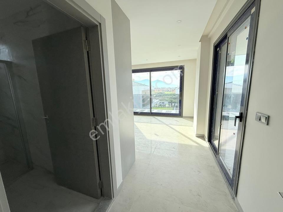 Kuşadası Karaova Soğucak Mevkiinde 4+1 Sıfır Tek Müstakil Özel Havuzlu Fırsat Villa - Görsel 20