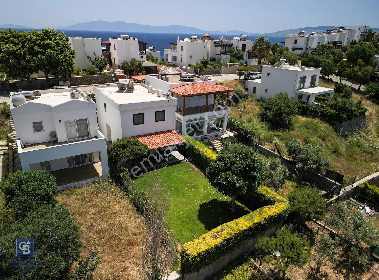 Akyarlar Kalekent Sitesi'nde 4+1 Plajlı Villa - Görsel 11