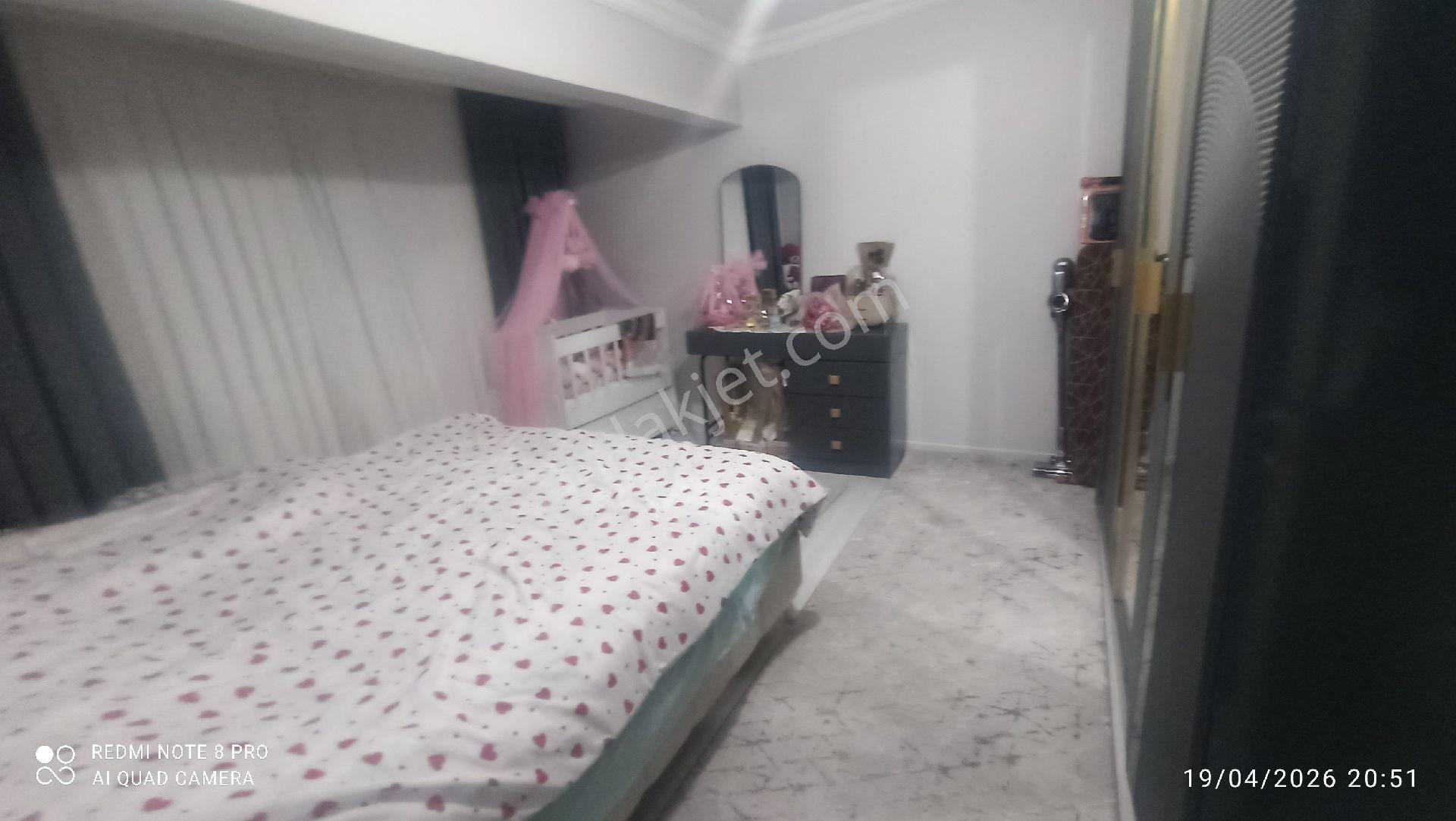 Gazi Osmanpaşa Küçükköy Yeni Mahale De Satılık Çatı Katı Daire 2+1 100.m2 Toprak Tapulu - Görsel 6