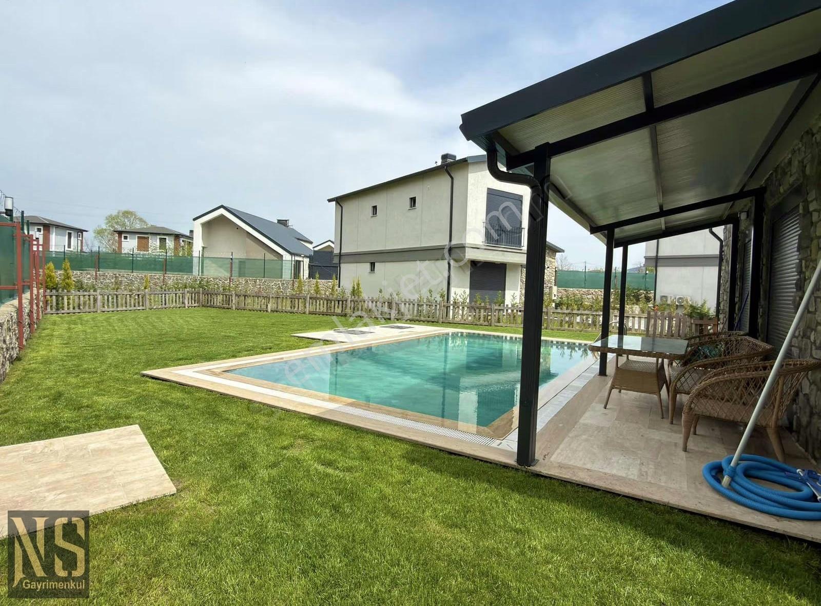 Site İçi Müstakil Havuzlu Eşyalı Kiralık Villa - Görsel 7
