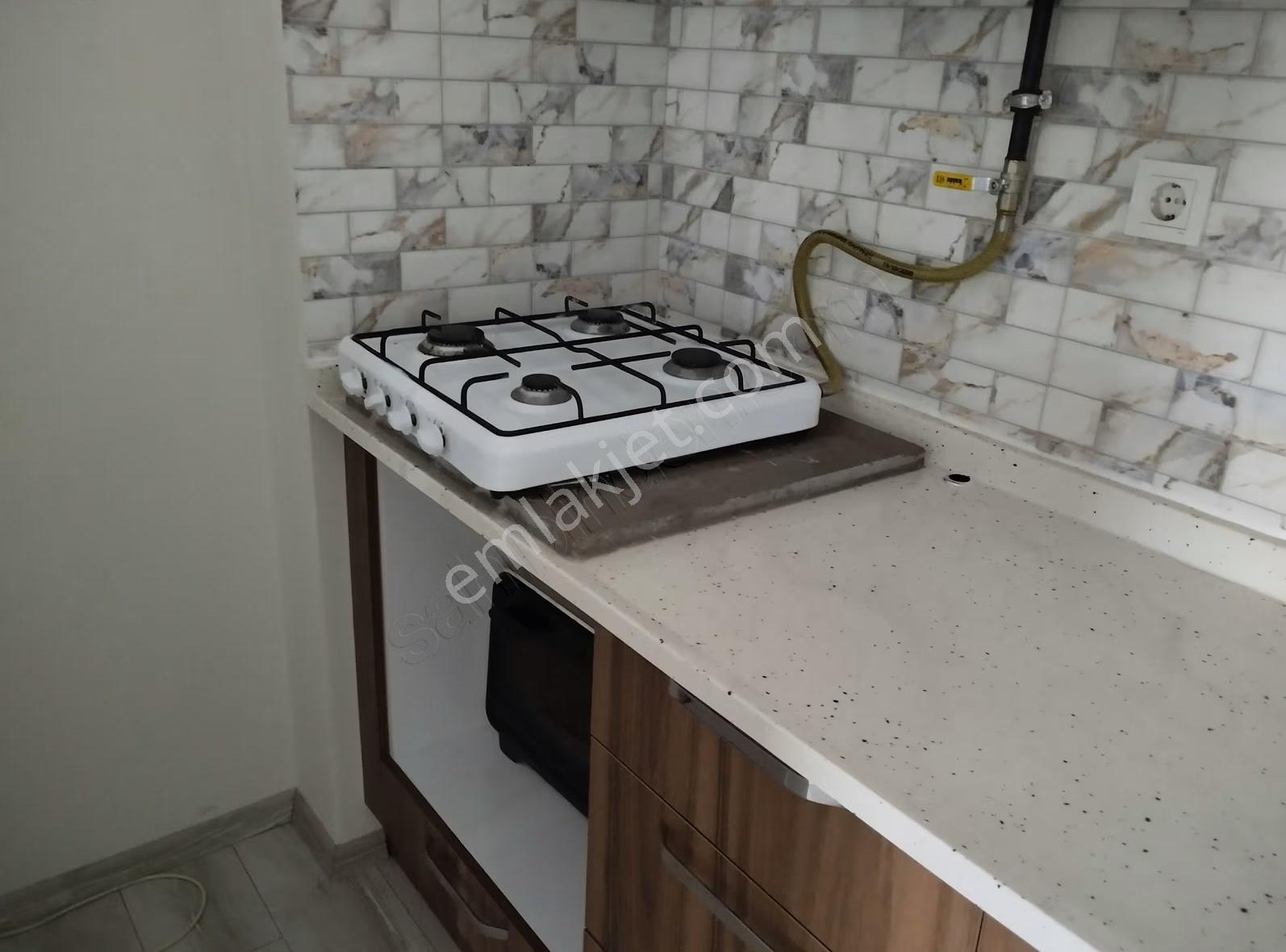 Eşref Emlak, Görükle'de Eşyalı, Kiralık 1+1 Daire - Görsel 10