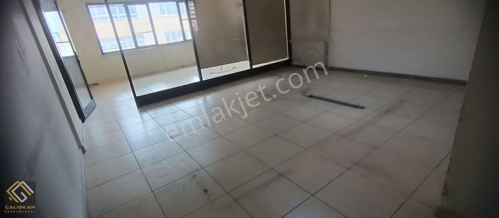 Bayramyeri Merkezinde Yönetimi İş Merkezinde Kiralık 50 M² Ofis - Görsel 7