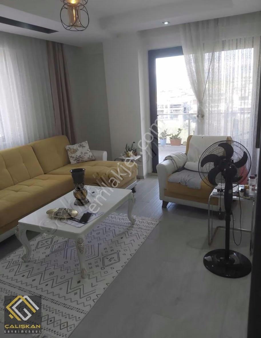 Kredi Sorunu Yok/cadde Konumlu/cephesi Komple Açık/ Geniş Balkon