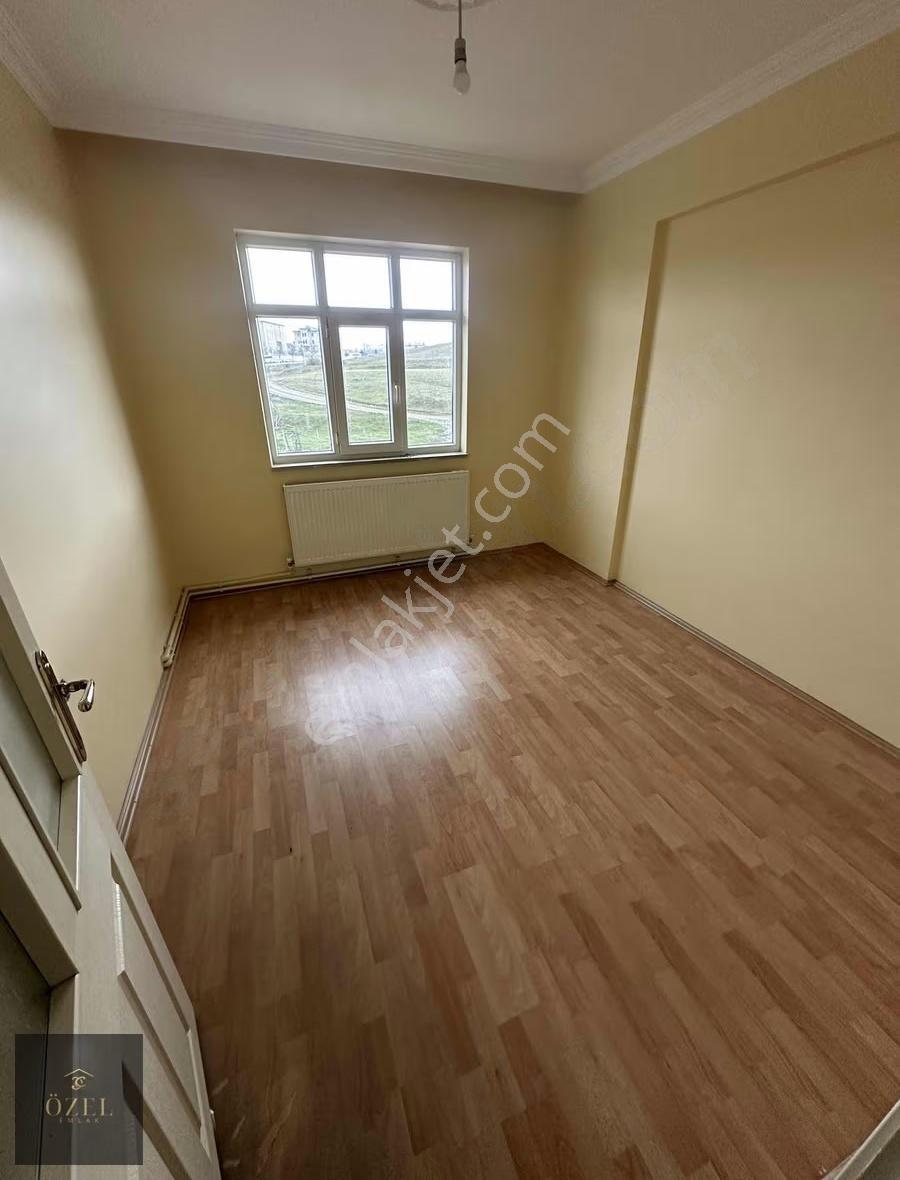 Doğalgazlı Yeni Binada Kiralık Daire - Görsel 18