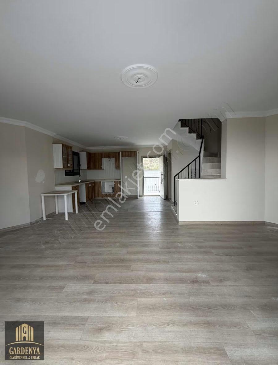 Full Deniz Manralı 900 M2 Arsa İçerisin De 6+2 Müstakil Villa - Görsel 31