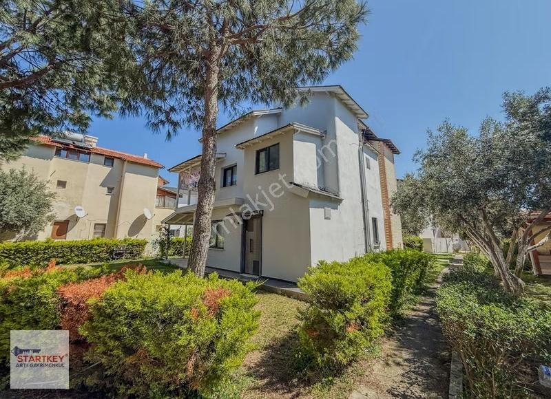 Çeşme Altınkum Öz Pırlanta Sitesi 4+1 Tripleks Satılık Villa - Görsel 24