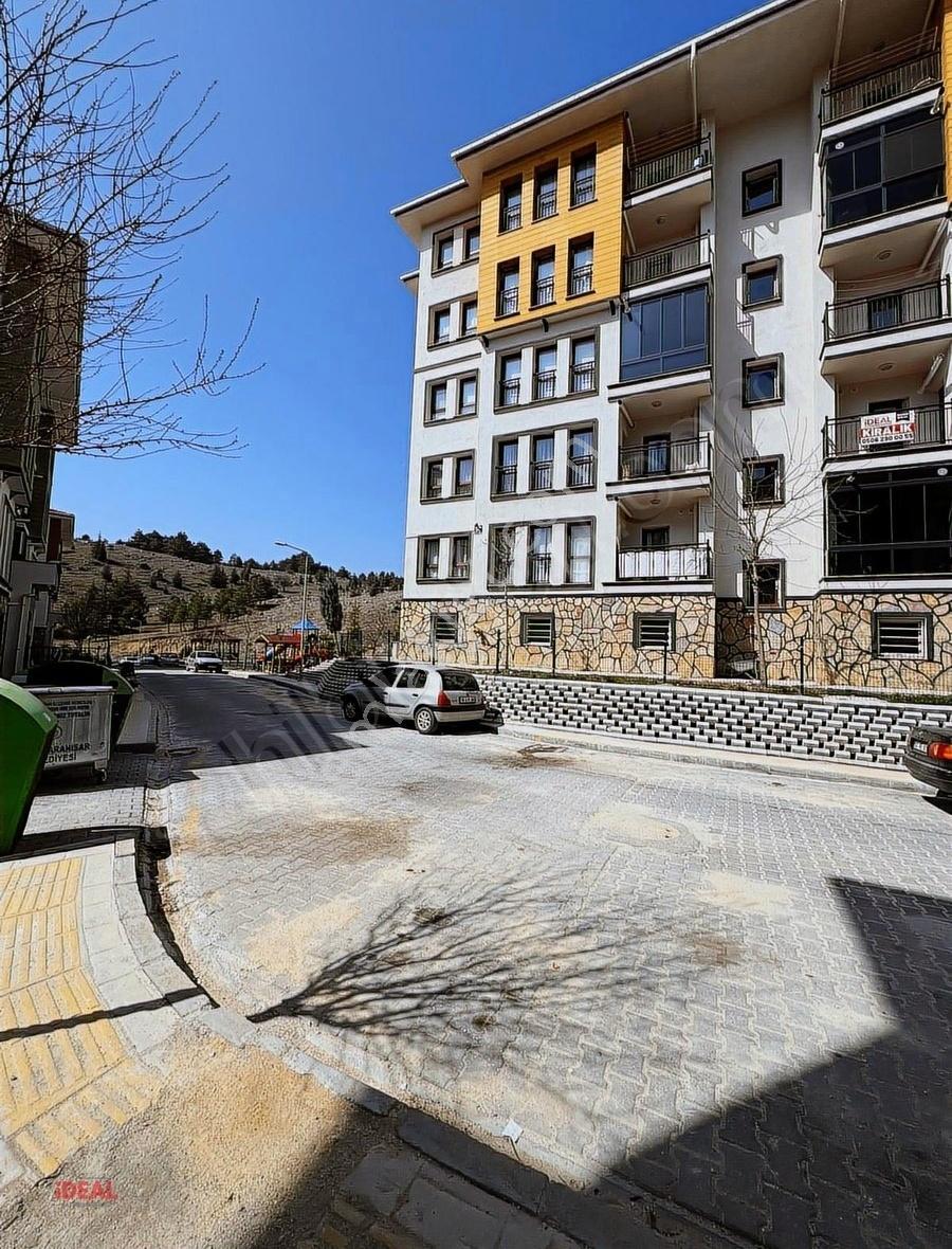 İdeal'den Sadıkbey Toki'de Kiralık 3+1 Güney Cephe Daire - Görsel 22