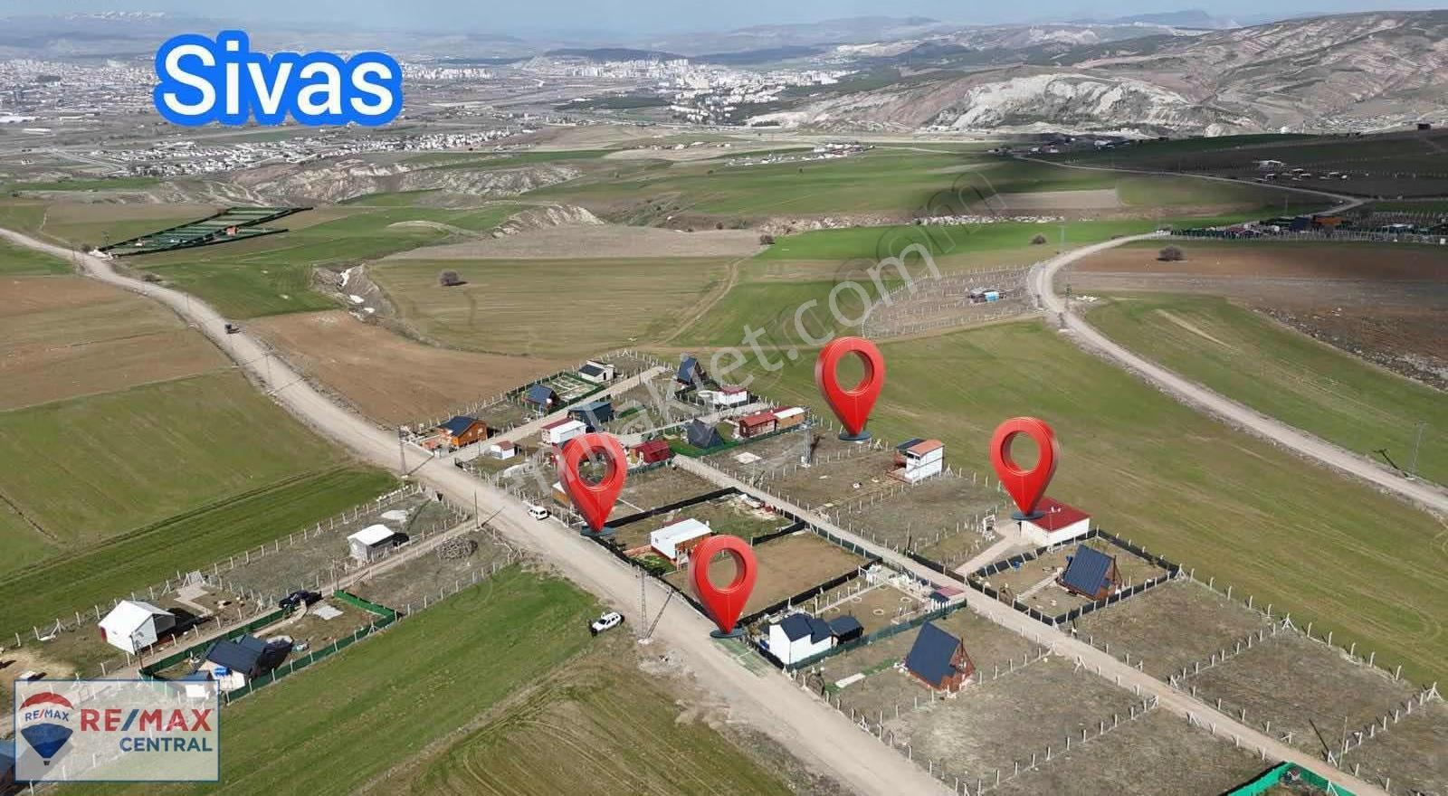Remax Central`den Karşıyaka Esenyurt`ta Yatırımlık Hobi Bahçesi
