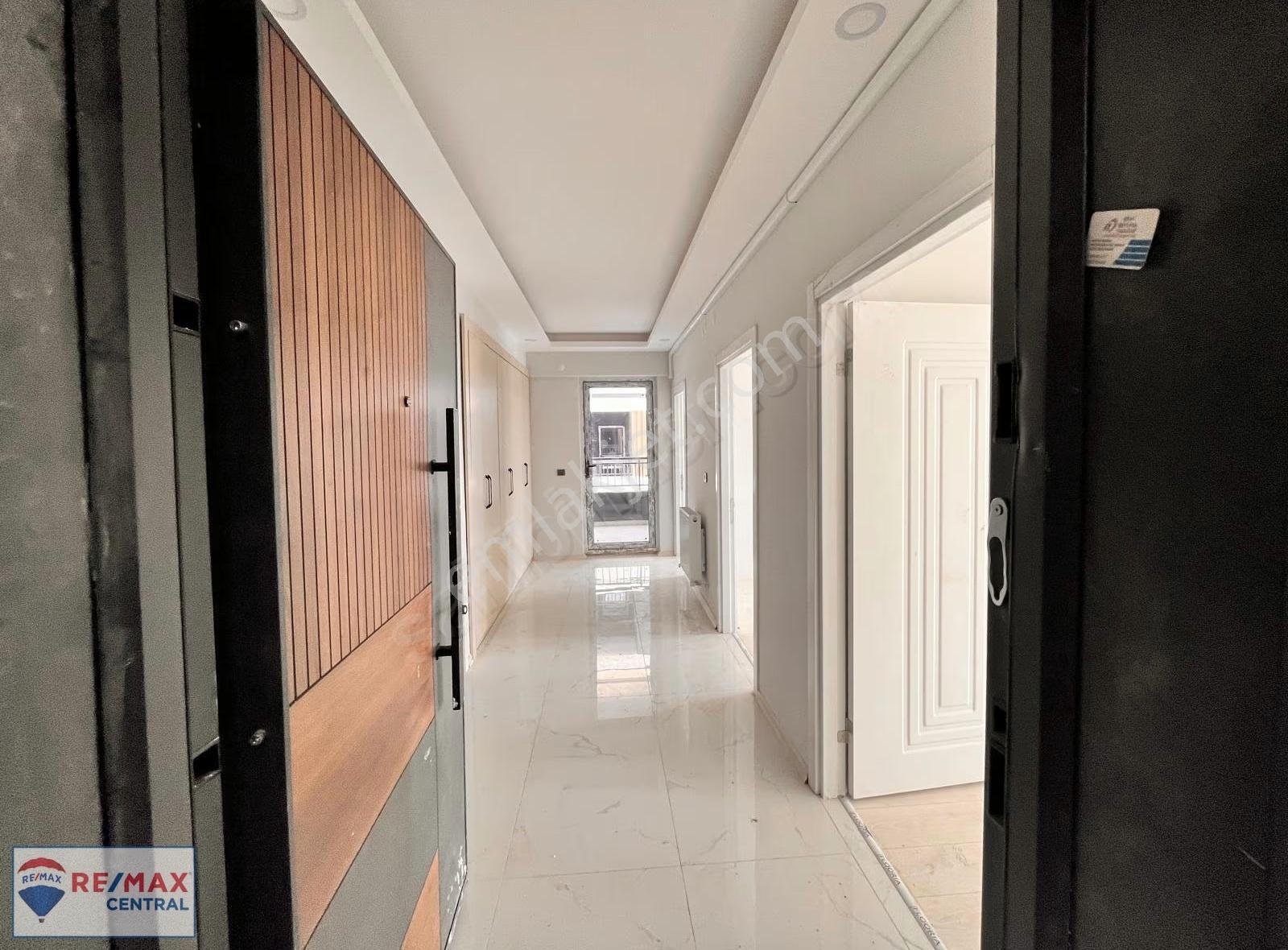 Remax Central | Ayyıldız Camii Yakını 3+1 130 M² Net Geniş Daire - Görsel 6