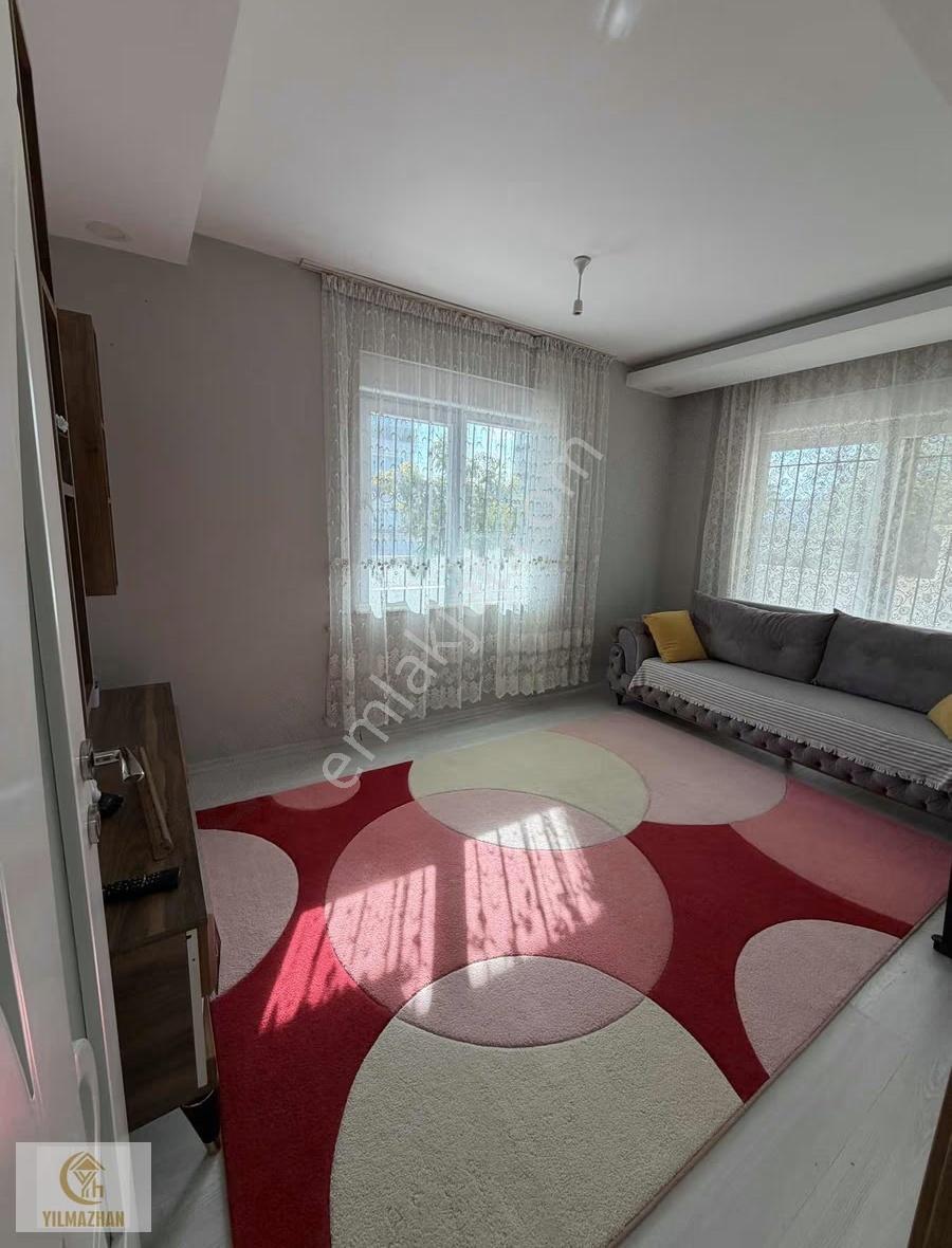 Tranvay Yakın Eşyalı Satılık 2+1 Yüksek Giriş Daire - Görsel 4