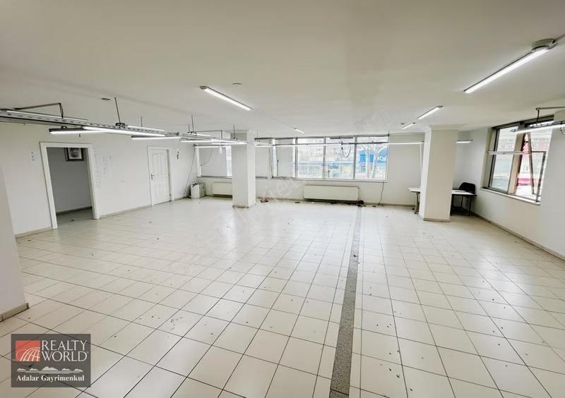 Pendik Kaynarca Metro Çıkışı E5 Üzeri Kiralık 240 M² Plaza Katı - Görsel 15