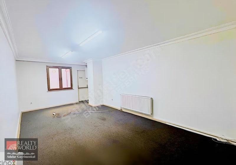 Pendik Kaynarca Metro Çıkışı E5 Üzeri Kiralık 240 M² Plaza Katı - Görsel 16