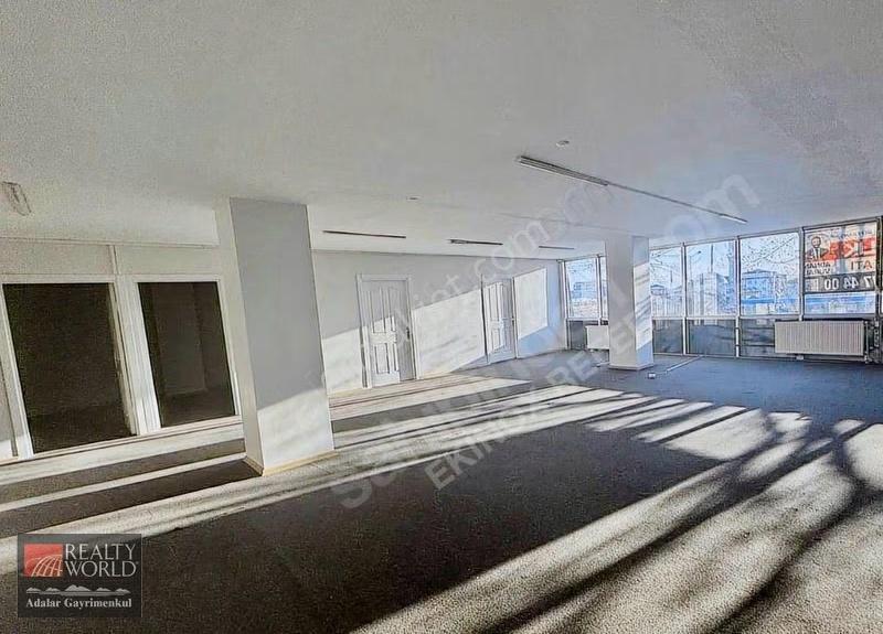 Pendik Kaynarca Metro Çıkışı E5 Üzeri Kiralık 240 M² Plaza Katı - Görsel 18