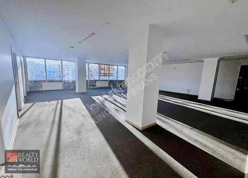 Pendik Kaynarca Metro Çıkışı E5 Üzeri Kiralık 240 M² Plaza Katı - Görsel 11