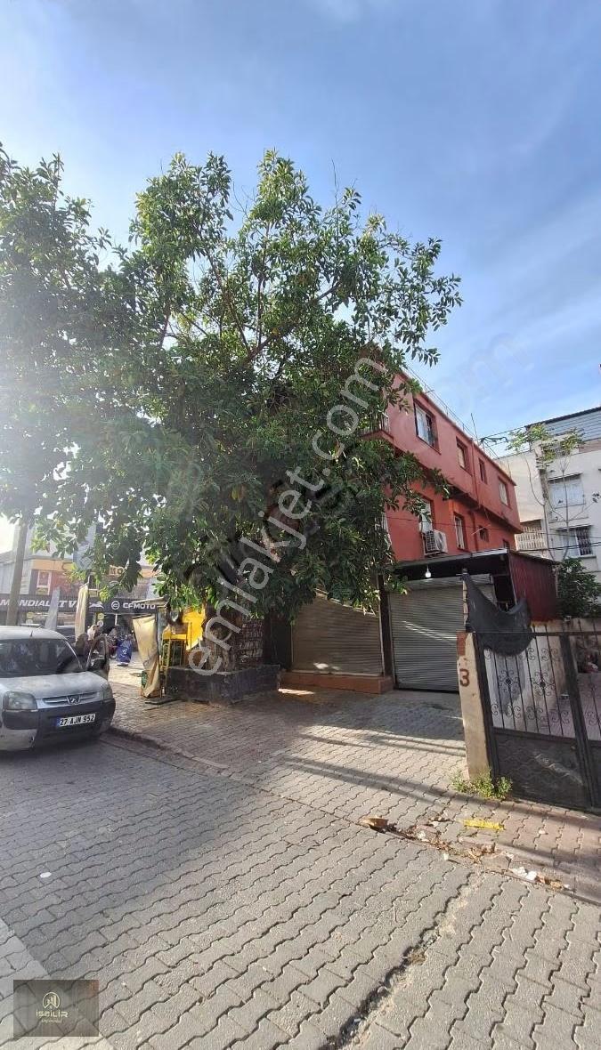 Yeşil Evler Ana Cadde Üsdü 4 Dükkan 2 Ev - Görsel 4