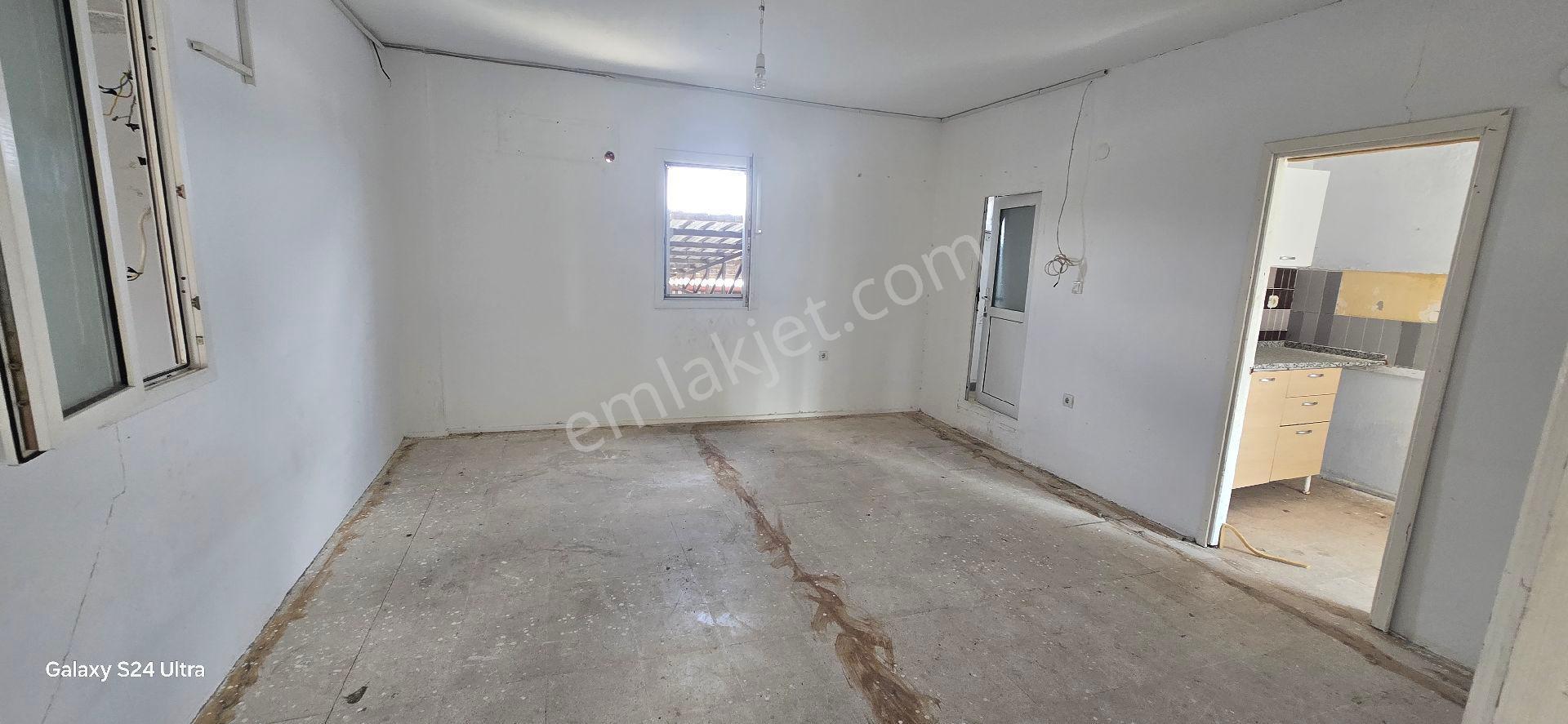 Menderes Ana Cadde Üzeri 1600 M2 Kapalı Kiralık Depo - Görsel 14