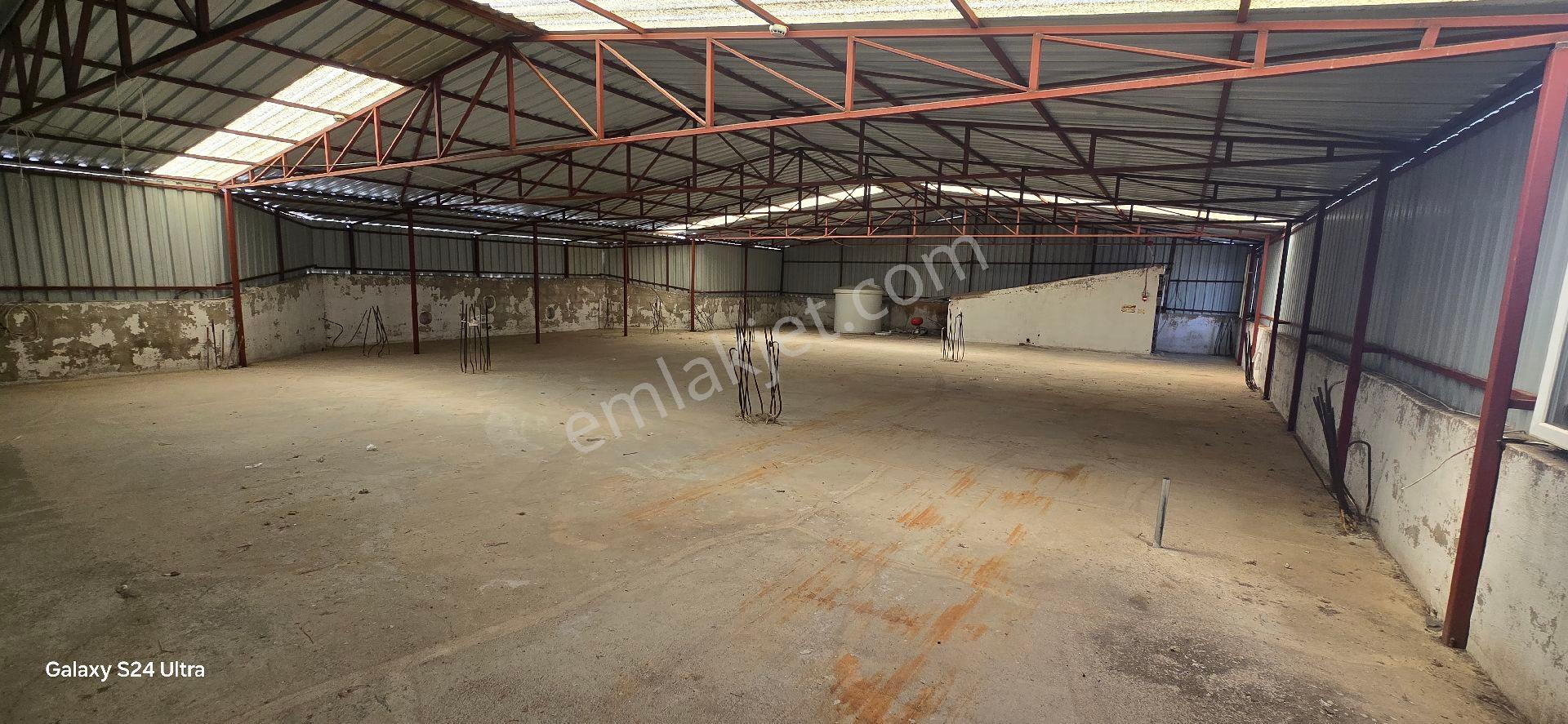Menderes Ana Cadde Üzeri 1600 M2 Kapalı Kiralık Depo - Görsel 16