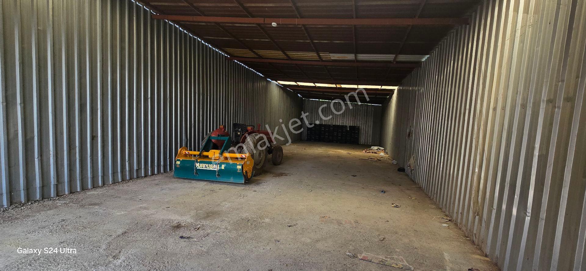 Menderes Ana Cadde Üzeri 1600 M2 Kapalı Kiralık Depo - Görsel 22