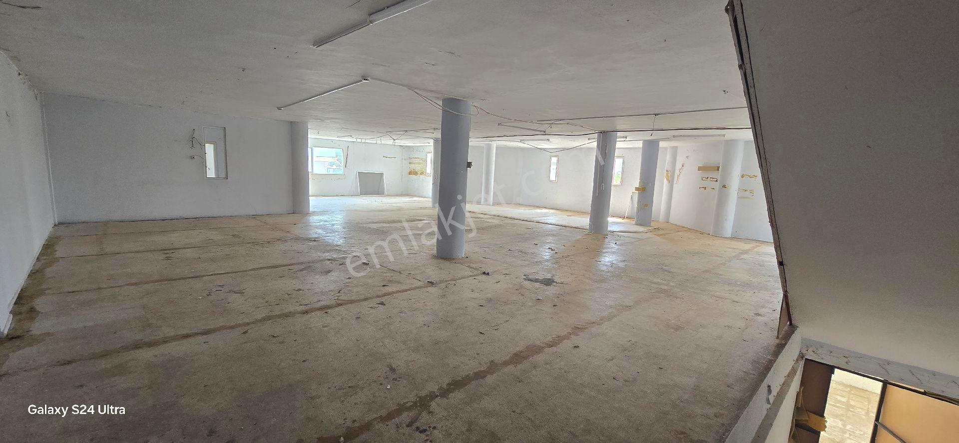 Menderes Ana Cadde Üzeri 1600 M2 Kapalı Kiralık Depo - Görsel 9