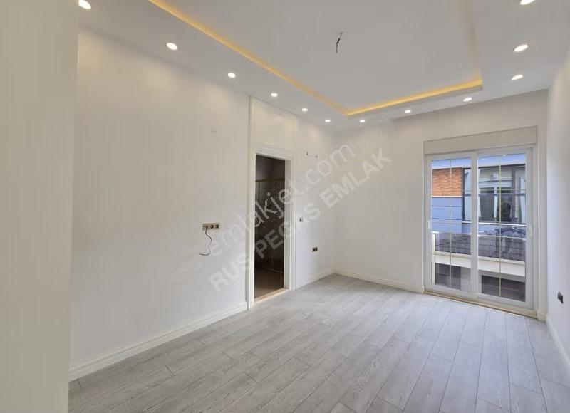 Döşemealtı Yeşilbayır'da 5+1 Müstakil Lüks Villa - Görsel 16