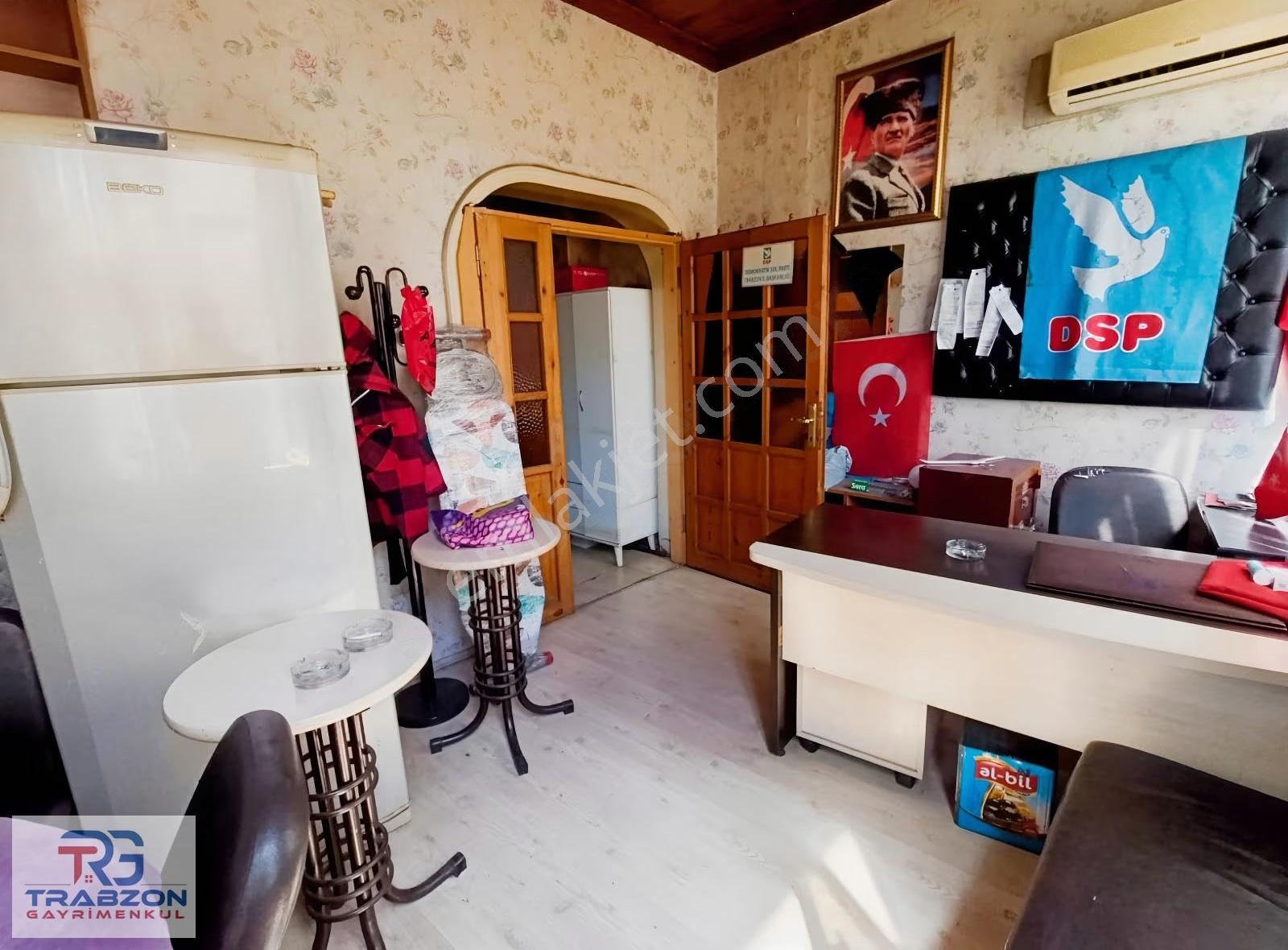 Trabzon Merkez Caddeye Cepheli Satılık Ofis - Görsel 9