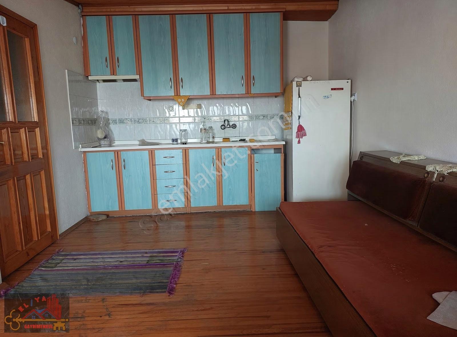 El/ya'dan Alihikmetpaşa Mah. Geniş 2+1 Teraslı Kiralık Daire - Görsel 6