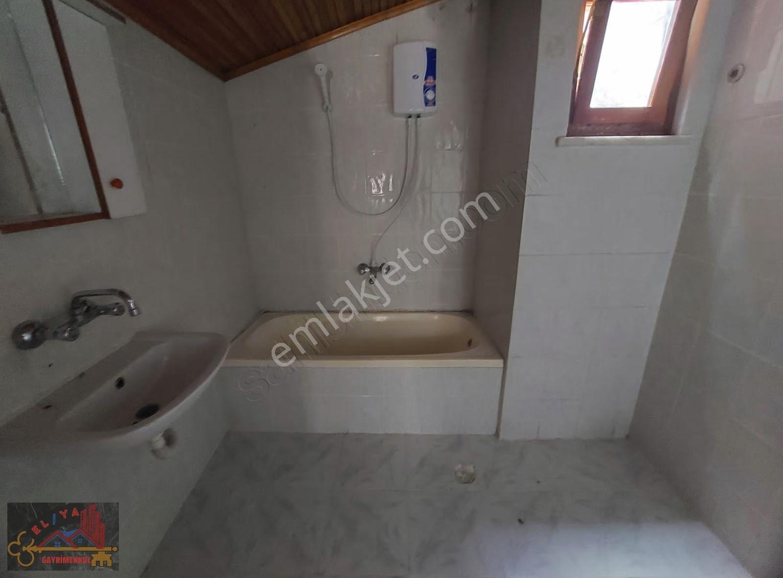 El/ya'dan Alihikmetpaşa Mah. Geniş 2+1 Teraslı Kiralık Daire - Görsel 11
