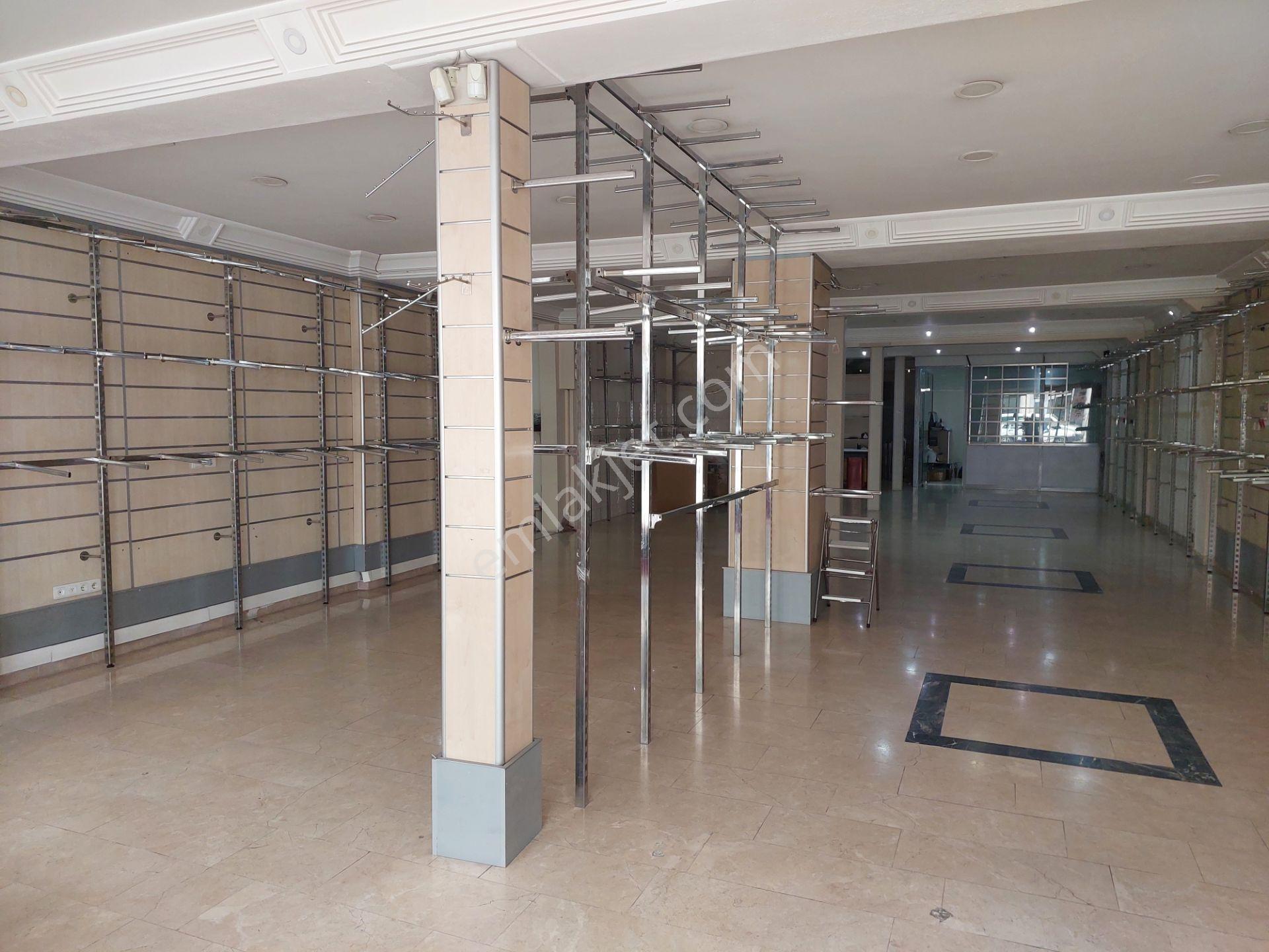 Vişne Ticaret Bölgesi Kalbinde Kiralık Zeminkat 200m2 Mağaza - Görsel 7