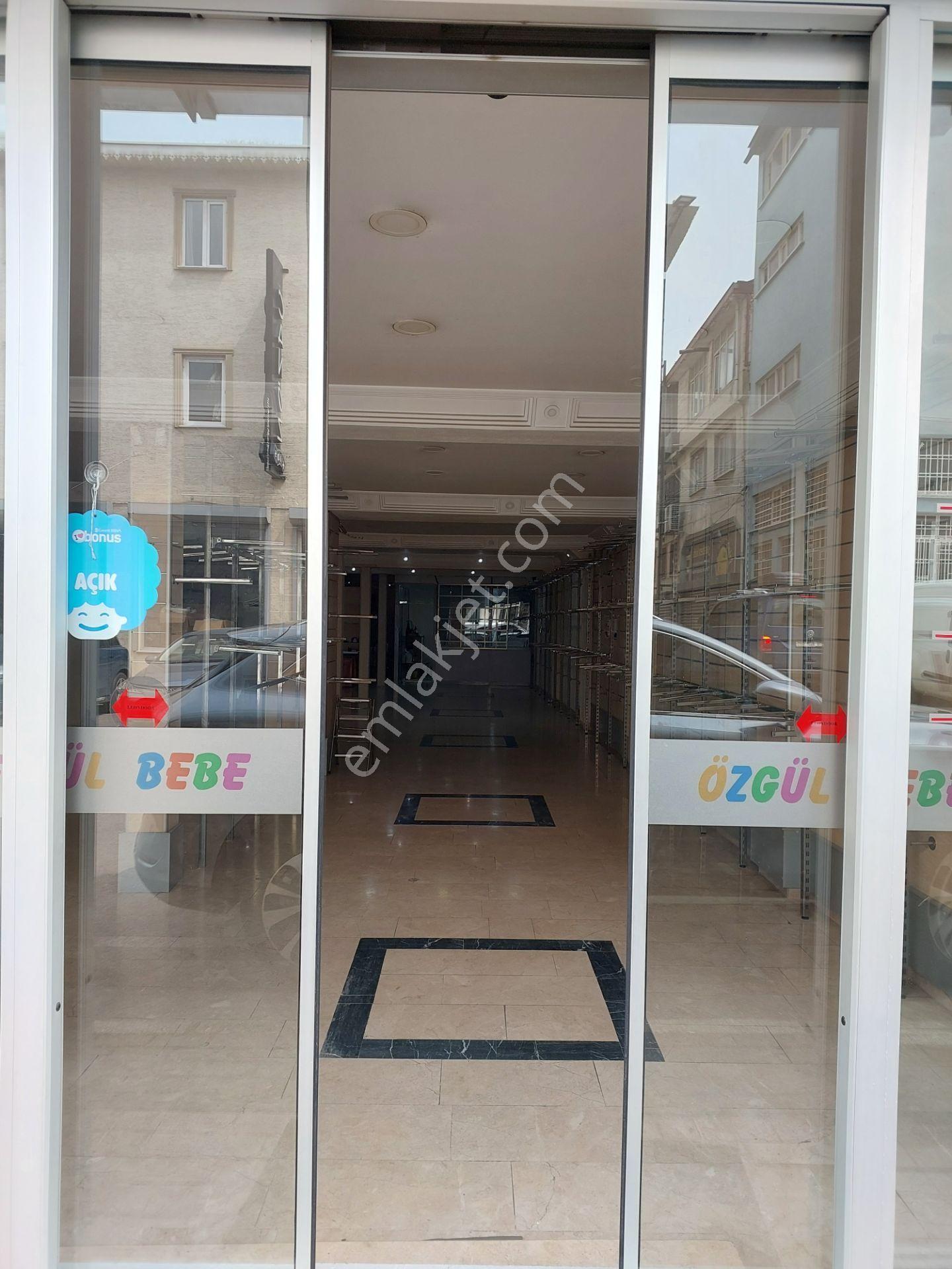Vişne Ticaret Bölgesi Kalbinde Kiralık Zeminkat 200m2 Mağaza - Görsel 12