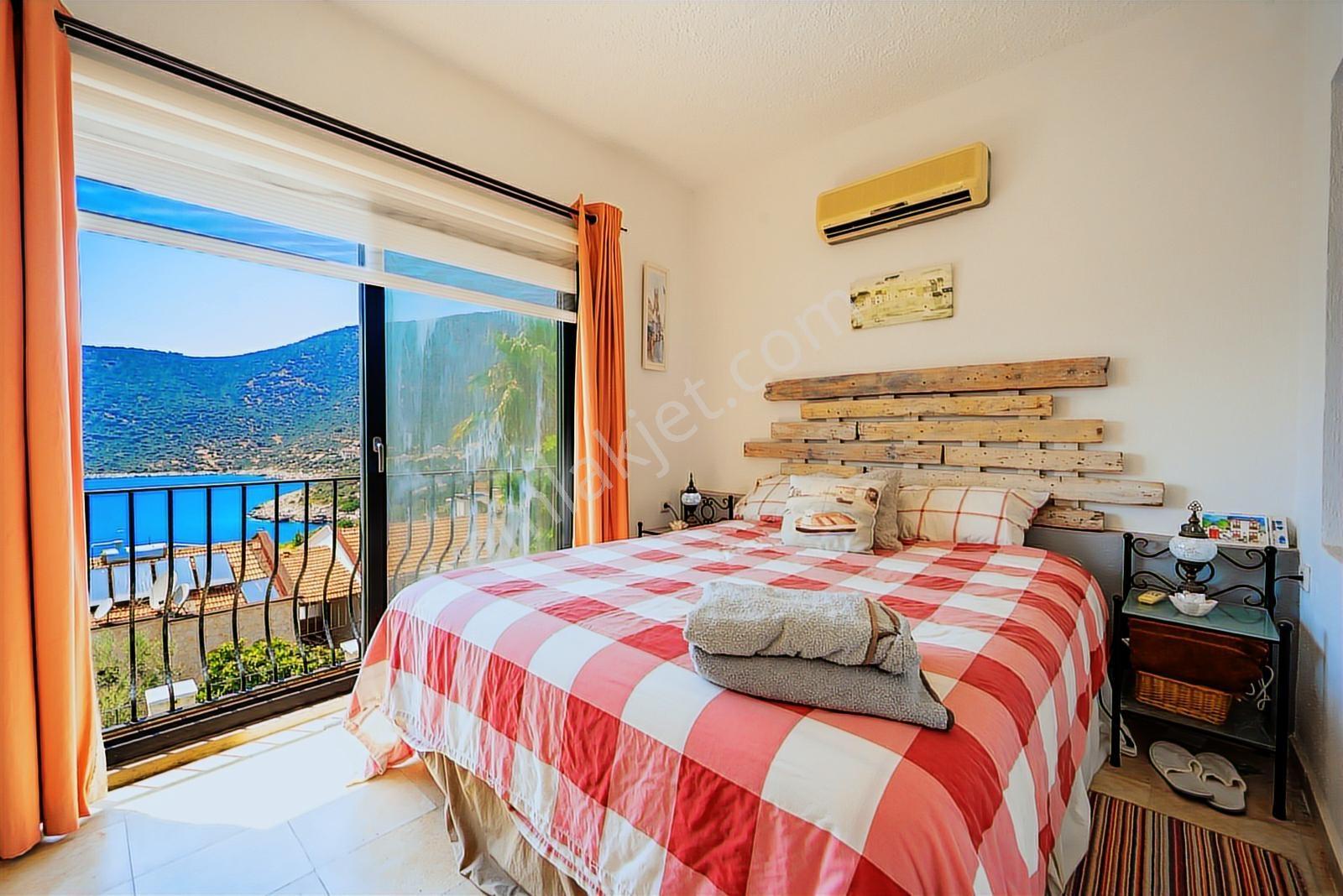 Kalamarda Muhteşem Deniz Manzaralı 4+1 Villa - Görsel 10
