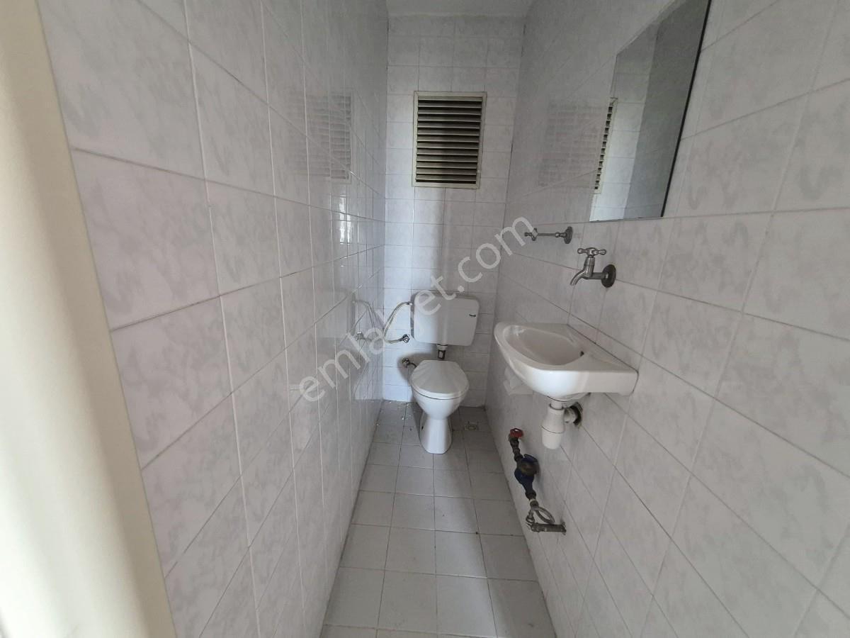 Bayraklı Manavkuyu, Geniş Ve Ferah , Ara Kat, Satılık 3+1 Daire - Görsel 23