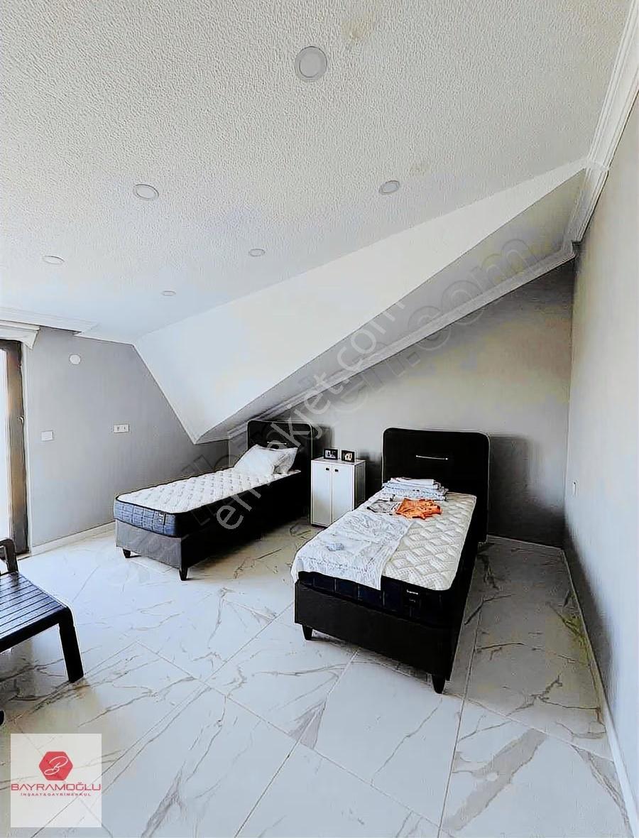 Plaj Merekeze 500 Metre Sıfır Eşyalı Kiralık Villa - Görsel 19
