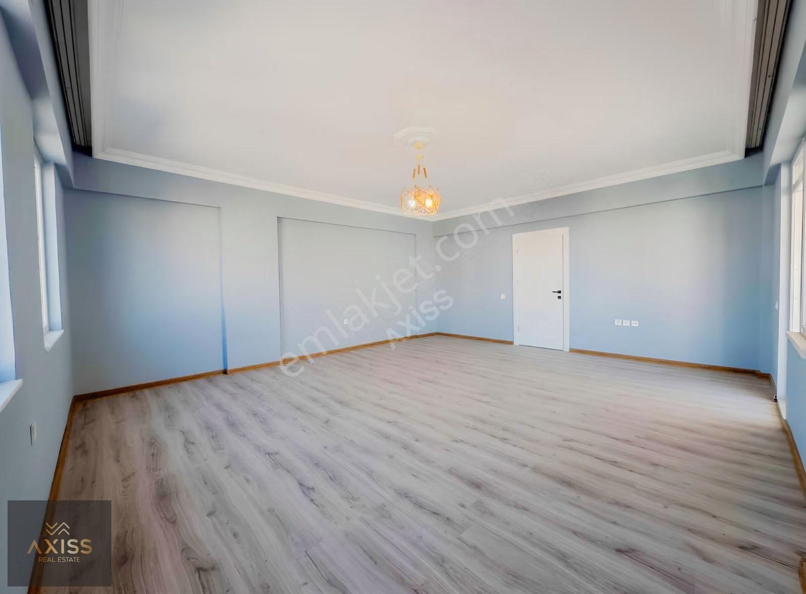 Fenerde Teraslı Şömineli Full Yeni 3+1 Acil Satılık - Görsel 21
