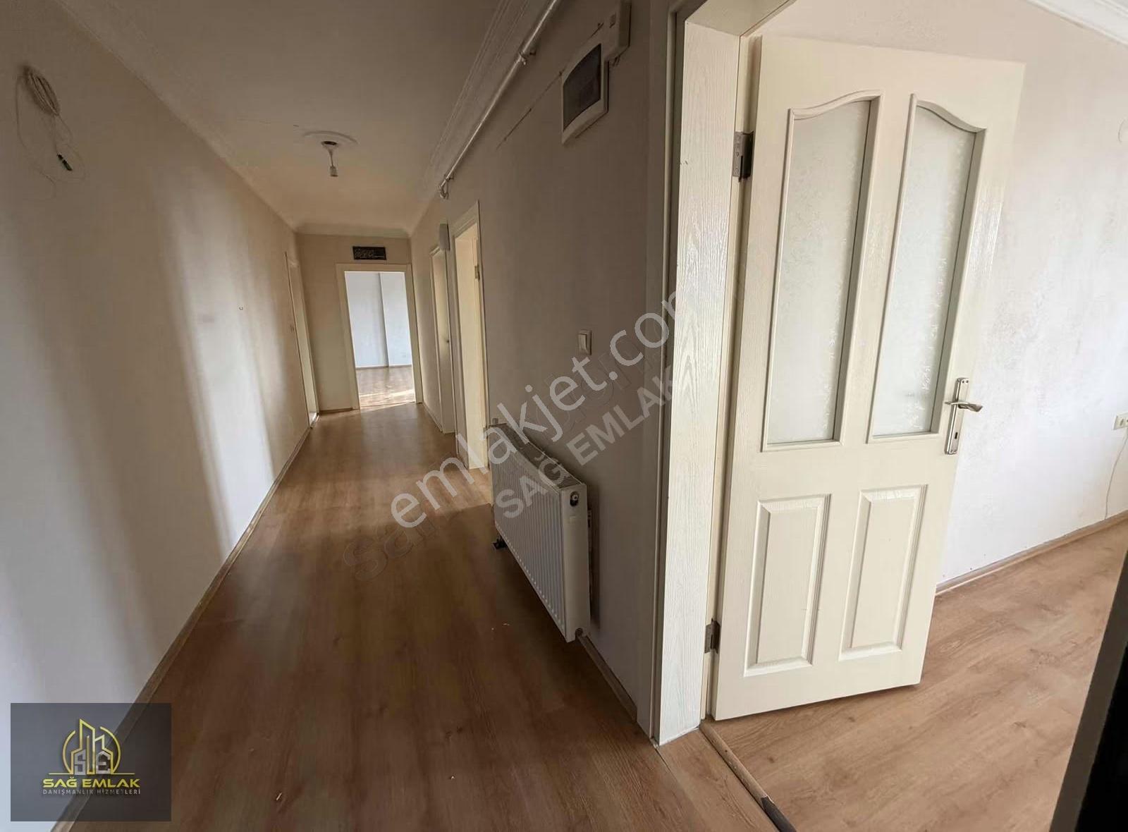 Bağlarbaşı'nda Kiralık 2+1 Daire - 100m² - Görsel 8