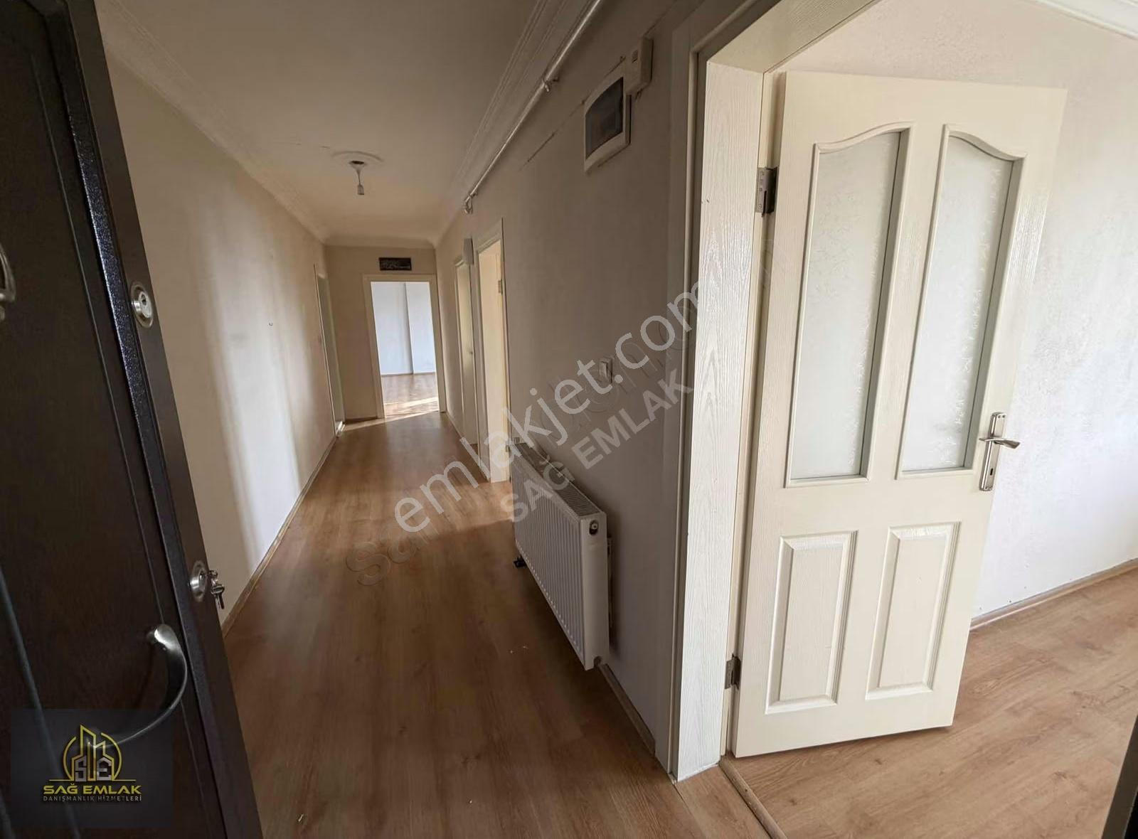 Bağlarbaşı'nda Kiralık 2+1 Daire - 100m² - Görsel 13