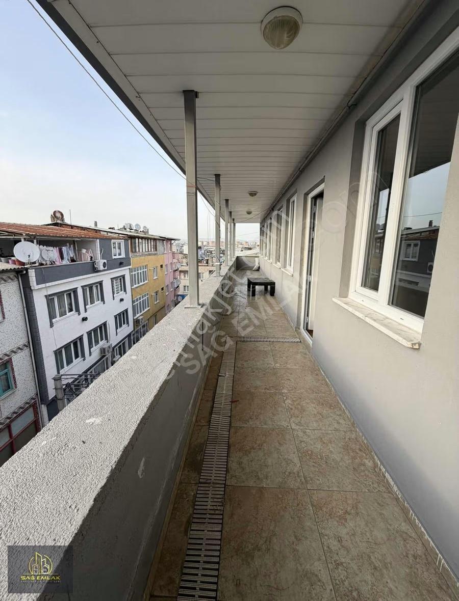 Bağlarbaşı'nda Kiralık 2+1 Daire - 100m² - Görsel 9