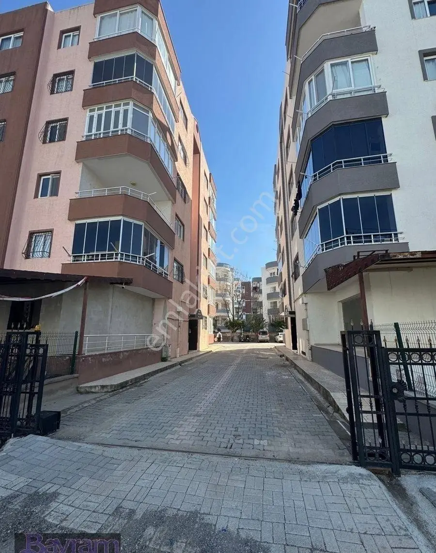 Mustafa Kemal Mahallesinde 3+1 Bakımlı Daire