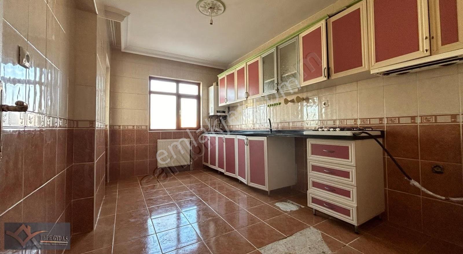 Karakaya'da Altında Daire Yüksek Giriş 2+1botanik Park Manzaralı - Görsel 19