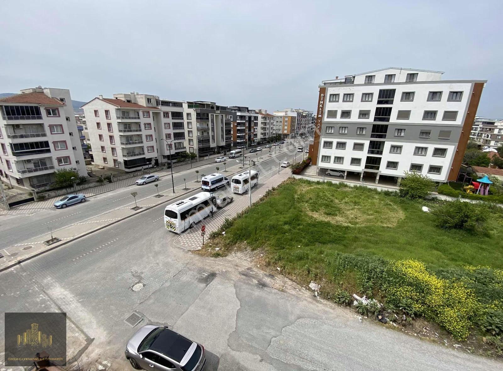 Manisa Akhisarda Efemden Prestij Caddesinde Kiralık 3+1 Daire!! - Görsel 3
