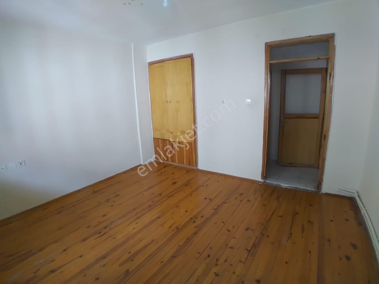 Ender Uysal Gayrimenkulden Kınıklı Mahallesin De Foruma 1 Dakka Kiralık Arakat Daire.... - Görsel 8