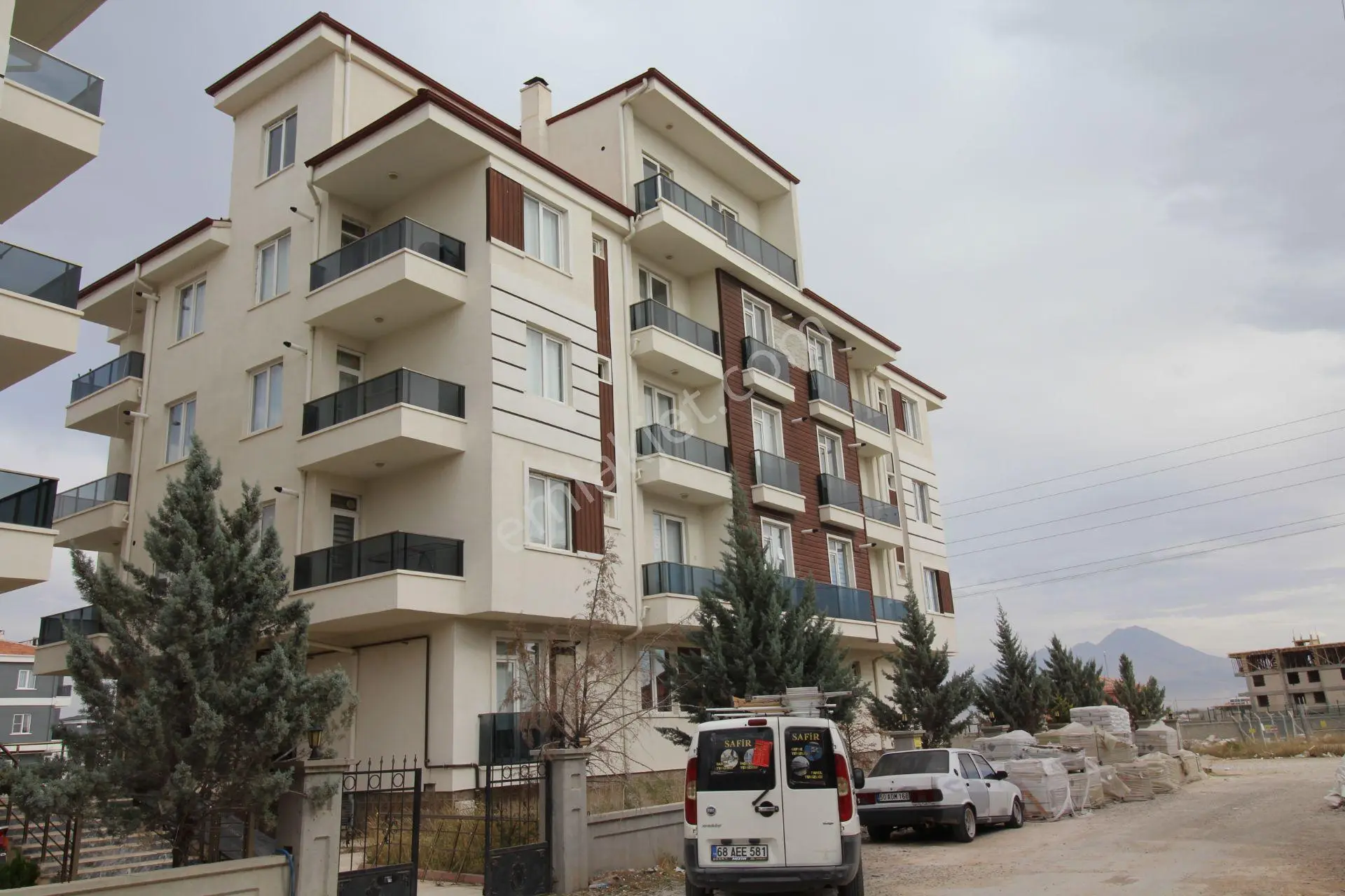 Aksaray Aratol İstiklal Mh Park Life Sitesinde Satılık 1+1 Daire - Görsel 2