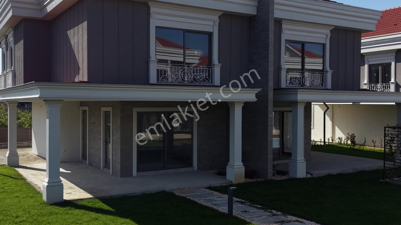Site İçinde Havuzlu & Denize Yakın, Modern Villa Seçenekleri! - Görsel 16