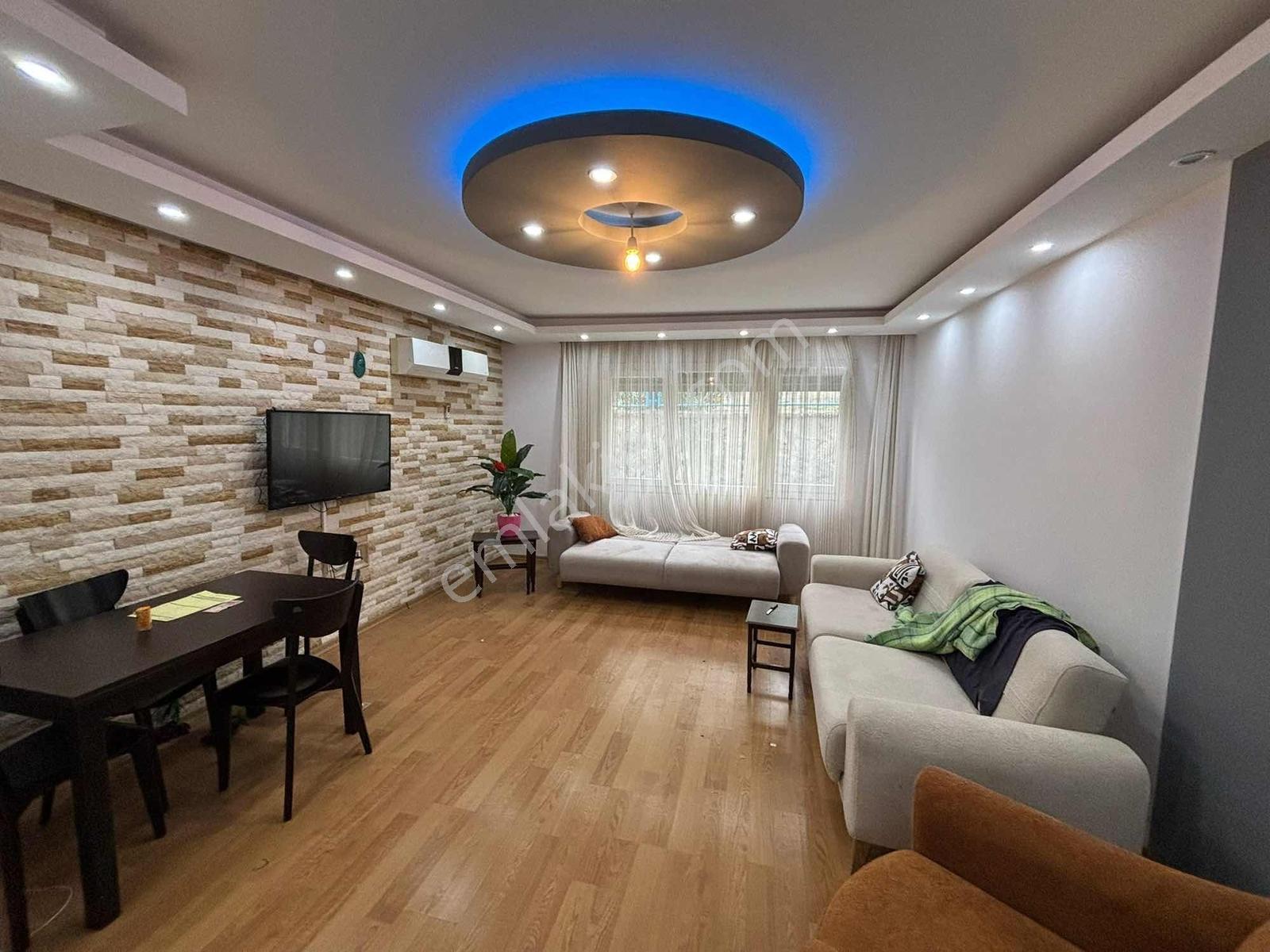 Kuşadası Türkmende Sahile 250 Mt Geniş Full Eşyalı - Görsel 2