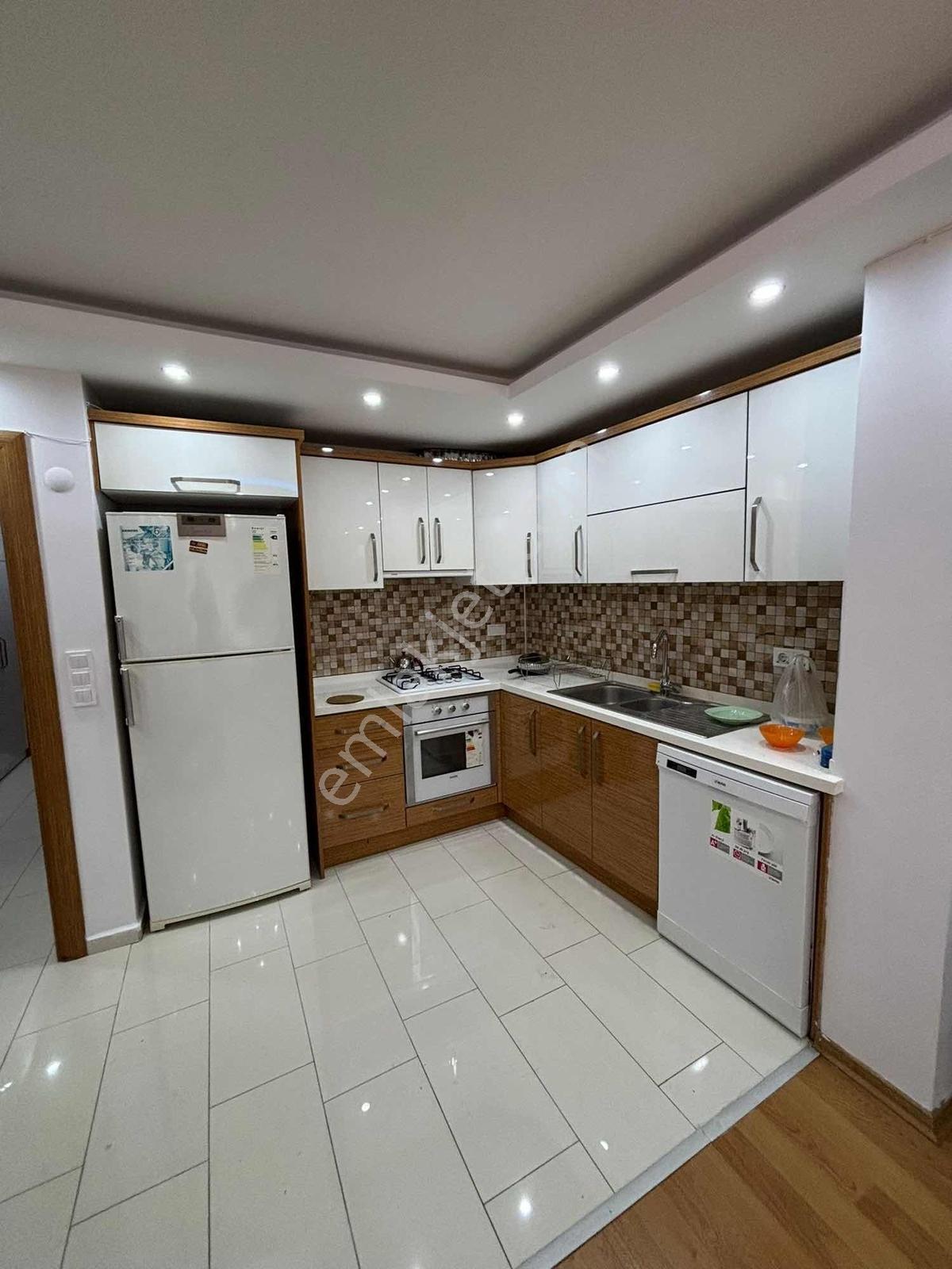Kuşadası Türkmende Sahile 250 Mt Geniş Full Eşyalı - Görsel 18