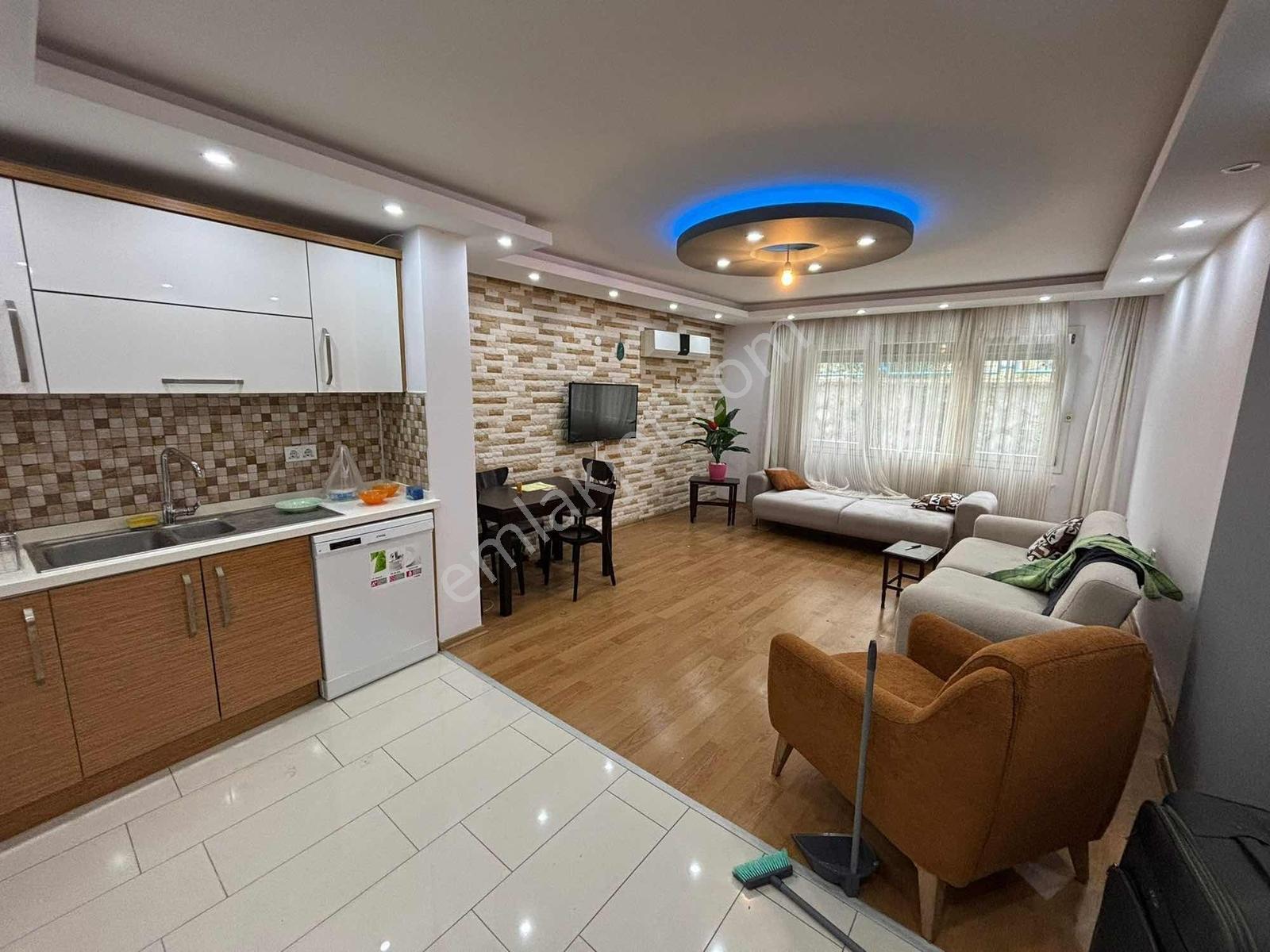 Kuşadası Türkmende Sahile 250 Mt Geniş Full Eşyalı - Görsel 24