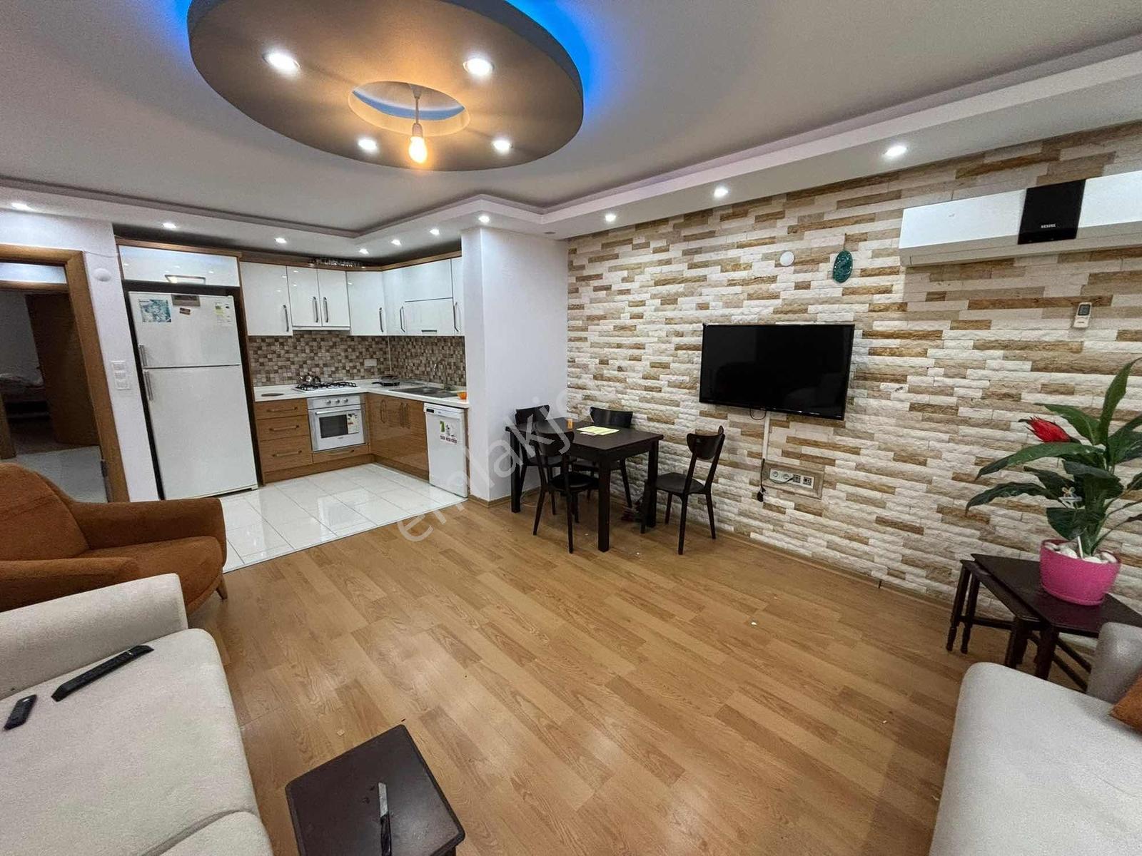 Kuşadası Türkmende Sahile 250 Mt Geniş Full Eşyalı - Görsel 23
