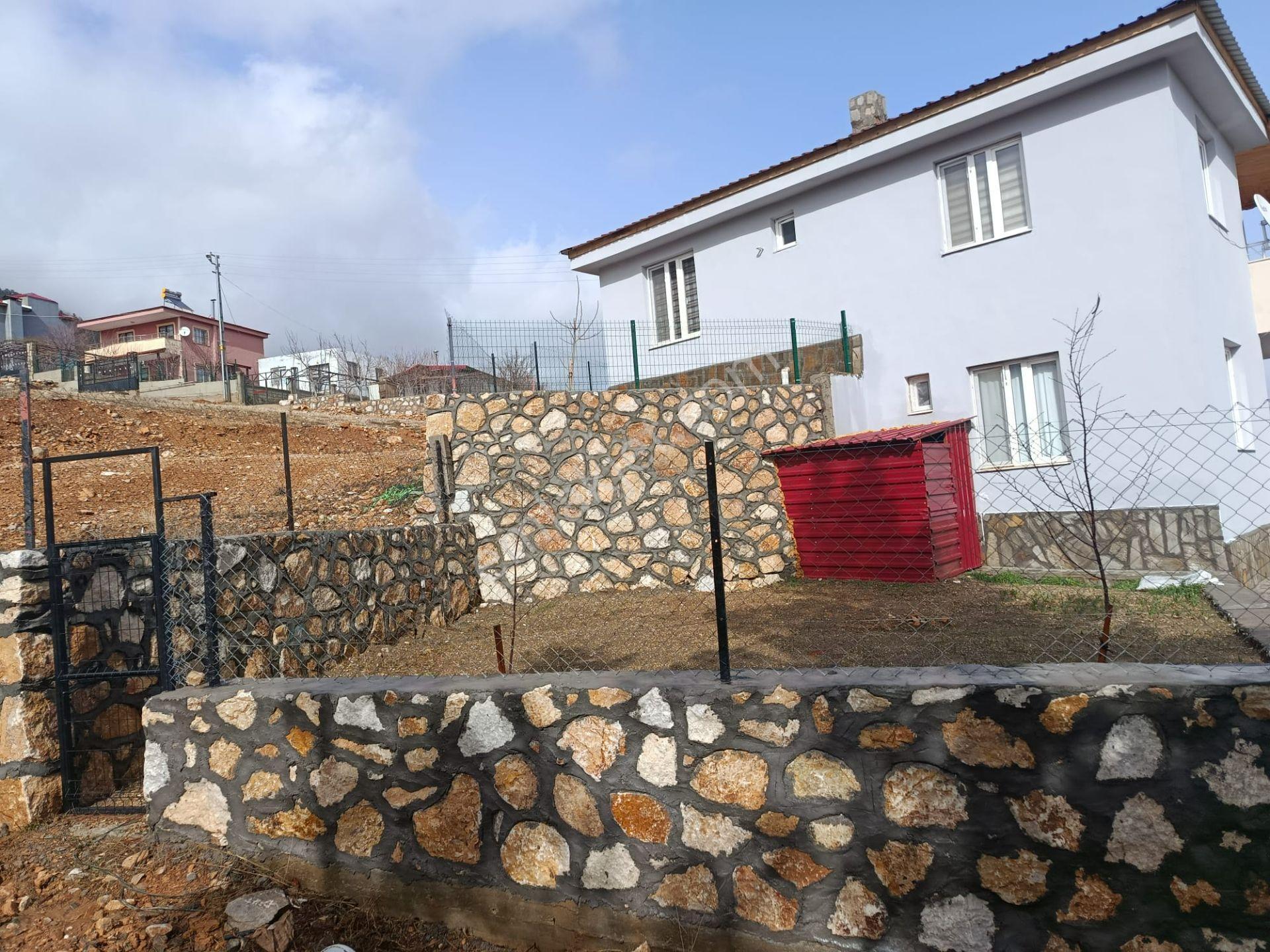 Kar Emlaktan Yenikonacık Efes Sitesi Üzerinde 3+1 Satılık Müstakil Ev - Görsel 6