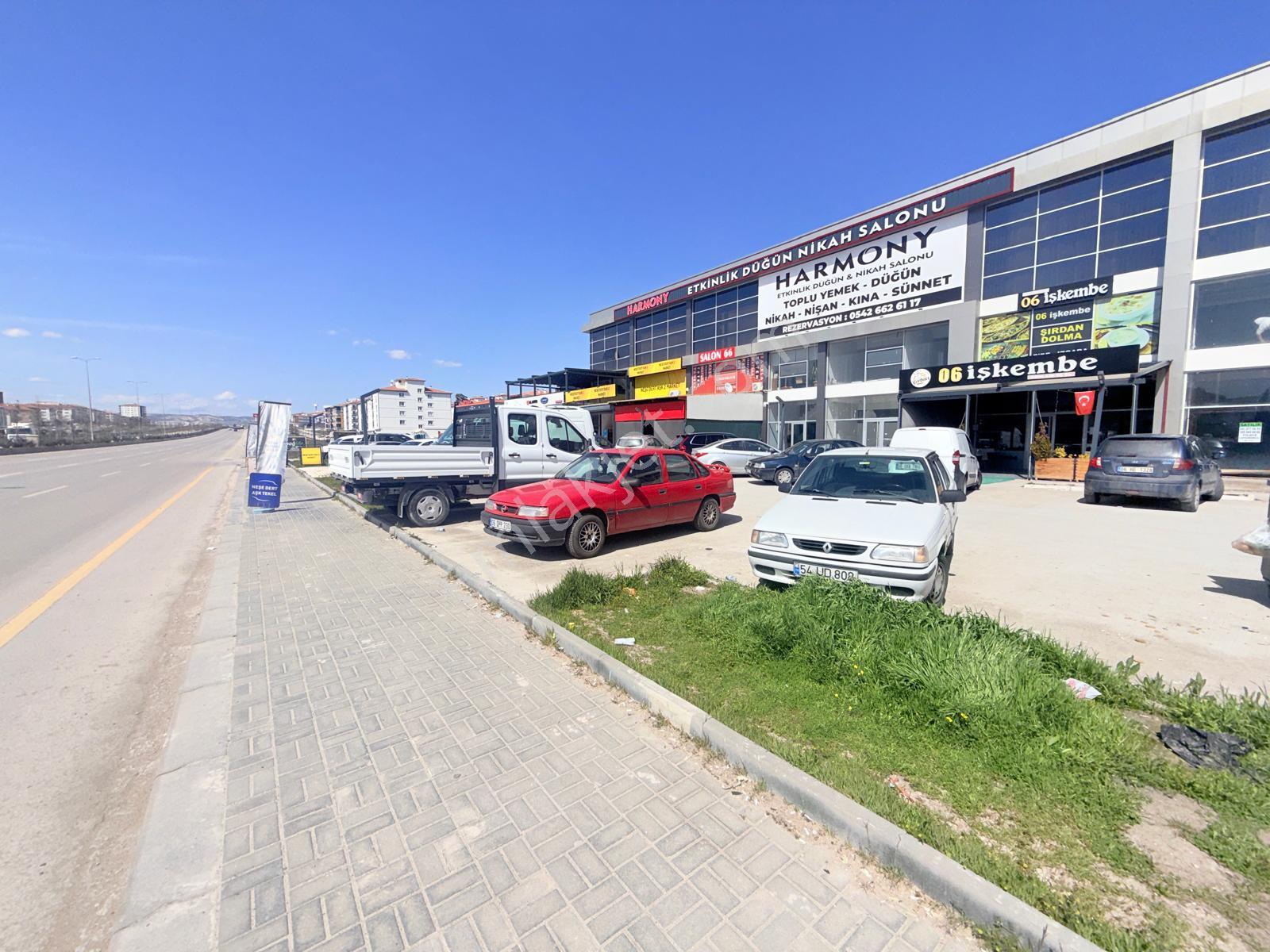 Taşkent İş Merkezinde Ayaş Yolu Cepheli 3 Katlı Satılık Dükkan ! - Görsel 20