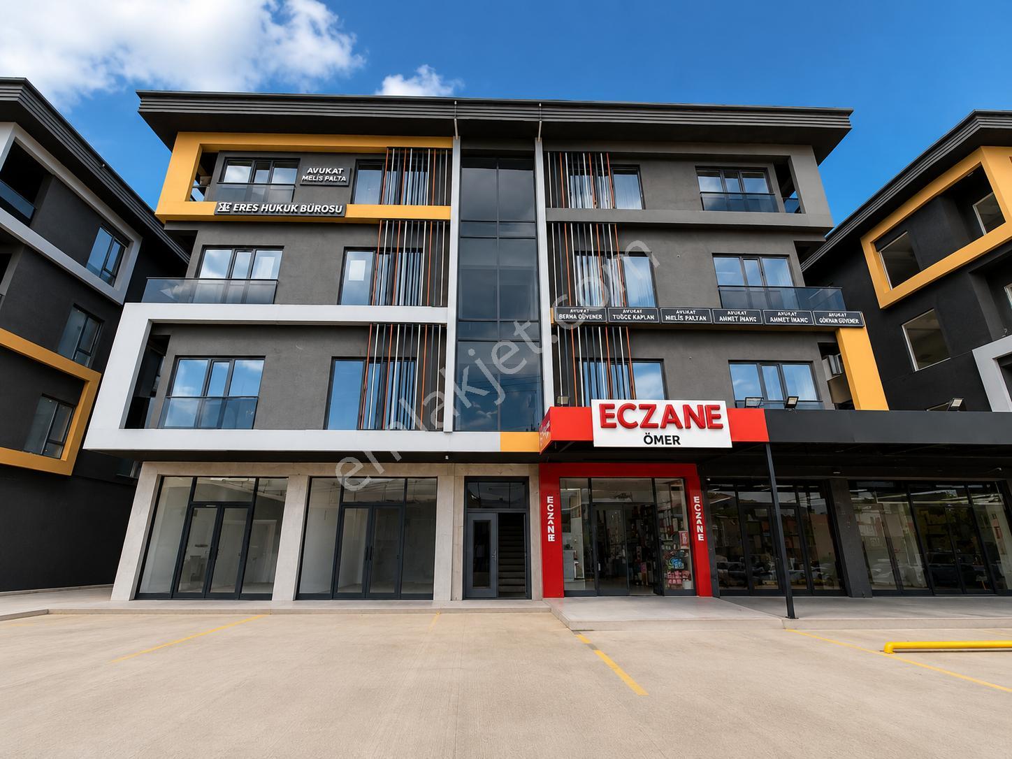 Hak Emlak'tan Fevziçakmak Mah.de Cadde Cepheli Satılık 1+1 Ofis - Görsel 7